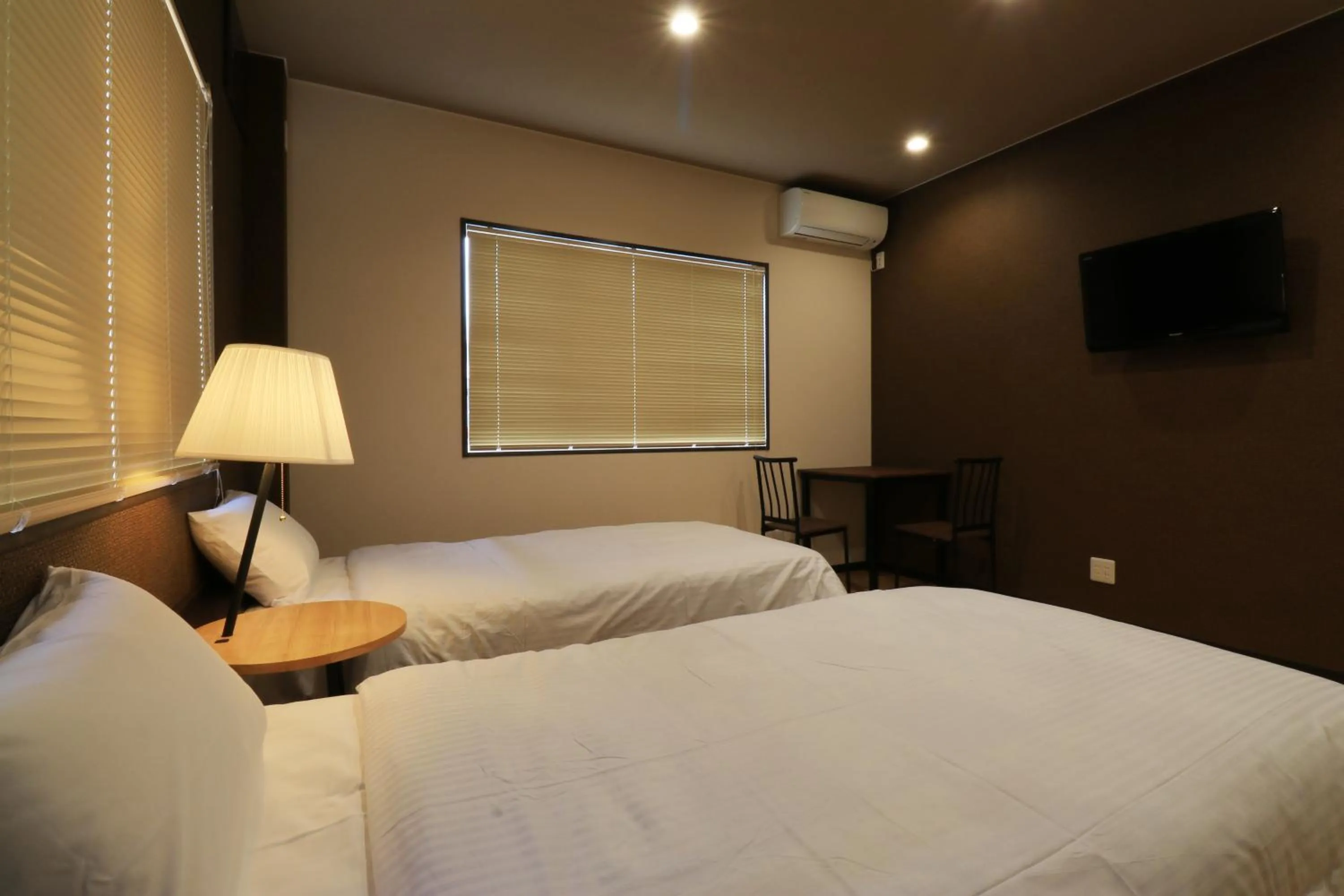 Photo of the whole room, Bed in Villa Izumoya