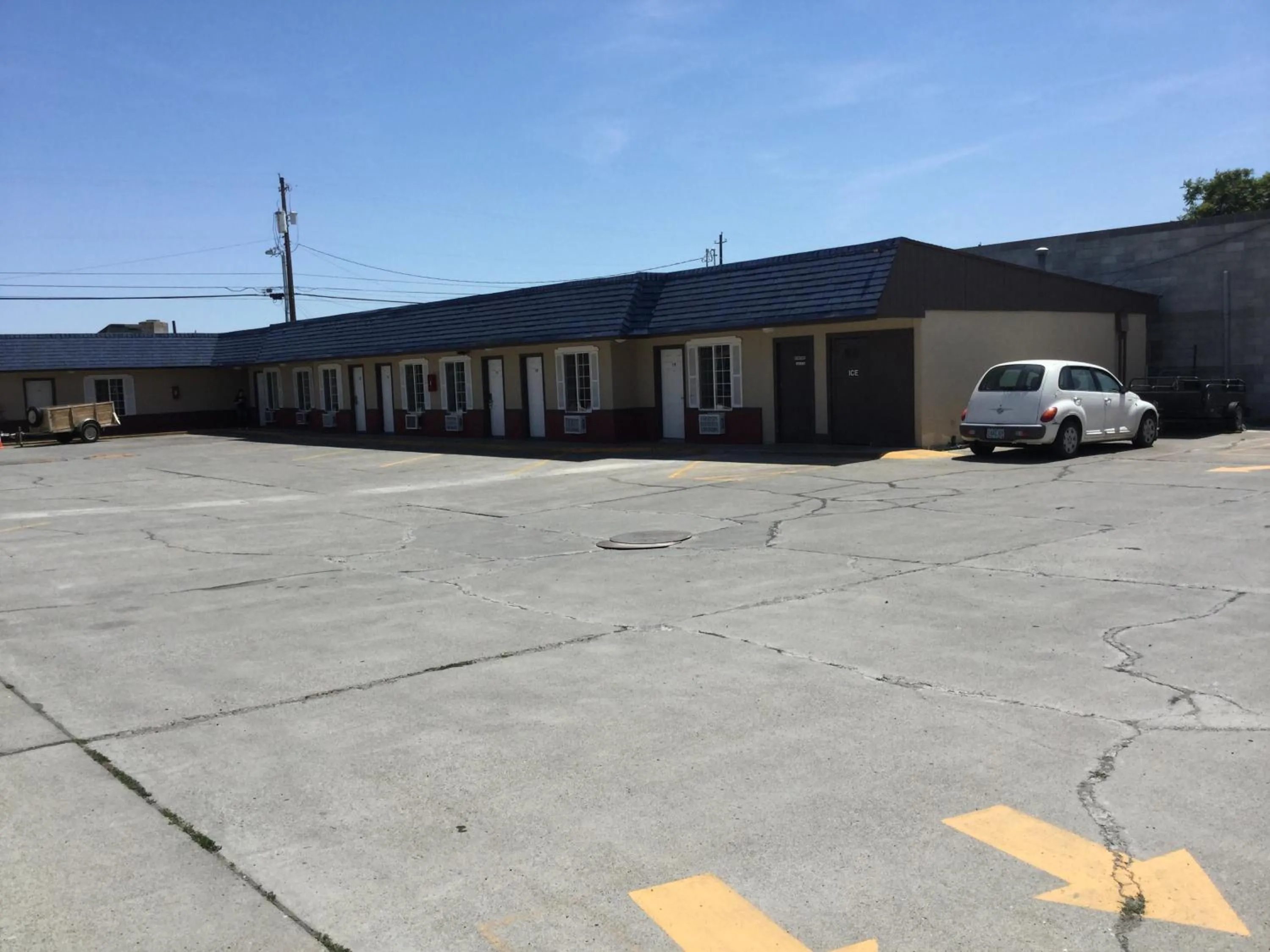 Property building in Rodeway Inn Hermiston - Umatilla