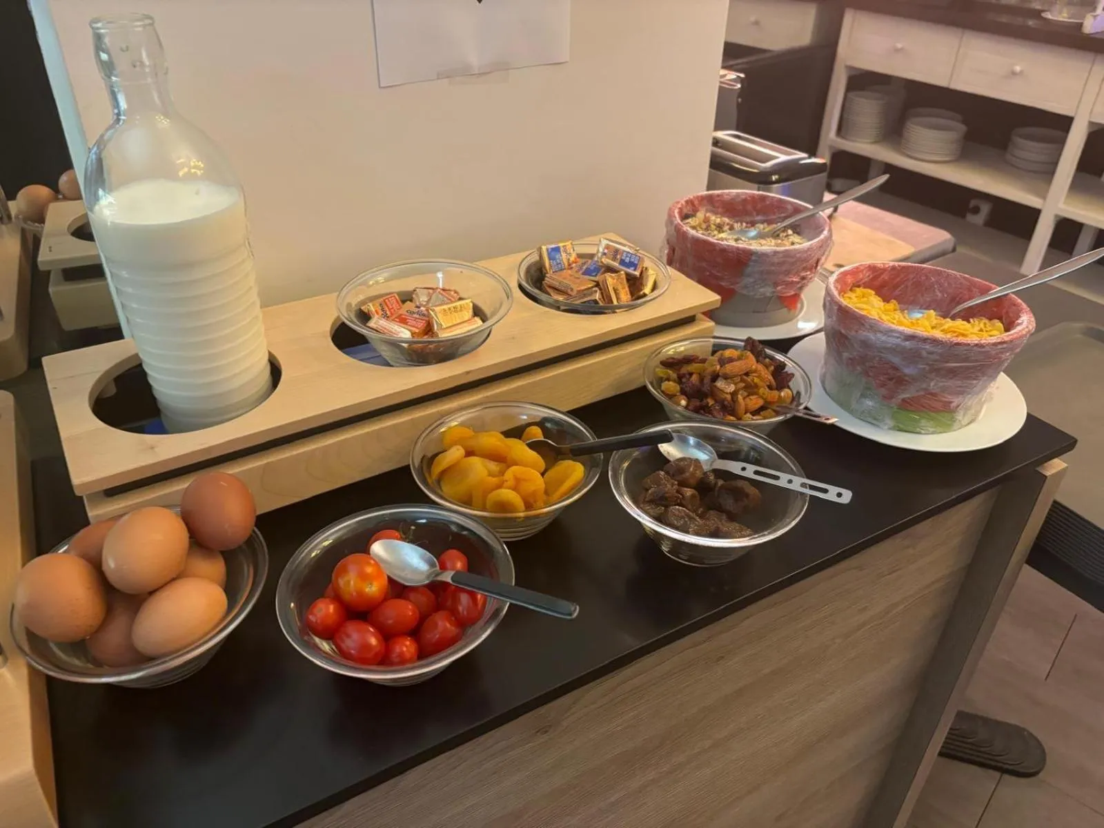 Buffet breakfast in Régina Boutique Hotel