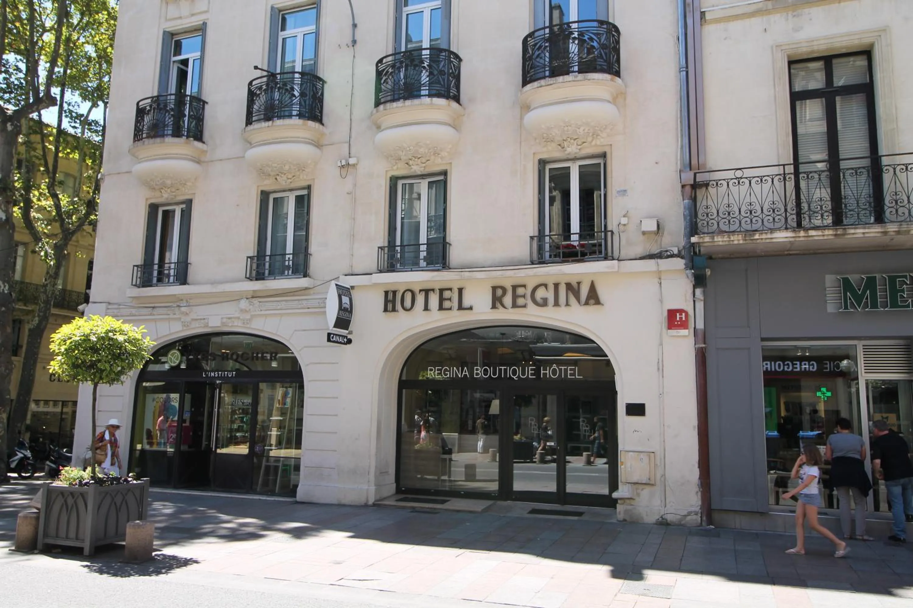 Facade/entrance in Régina Boutique Hotel