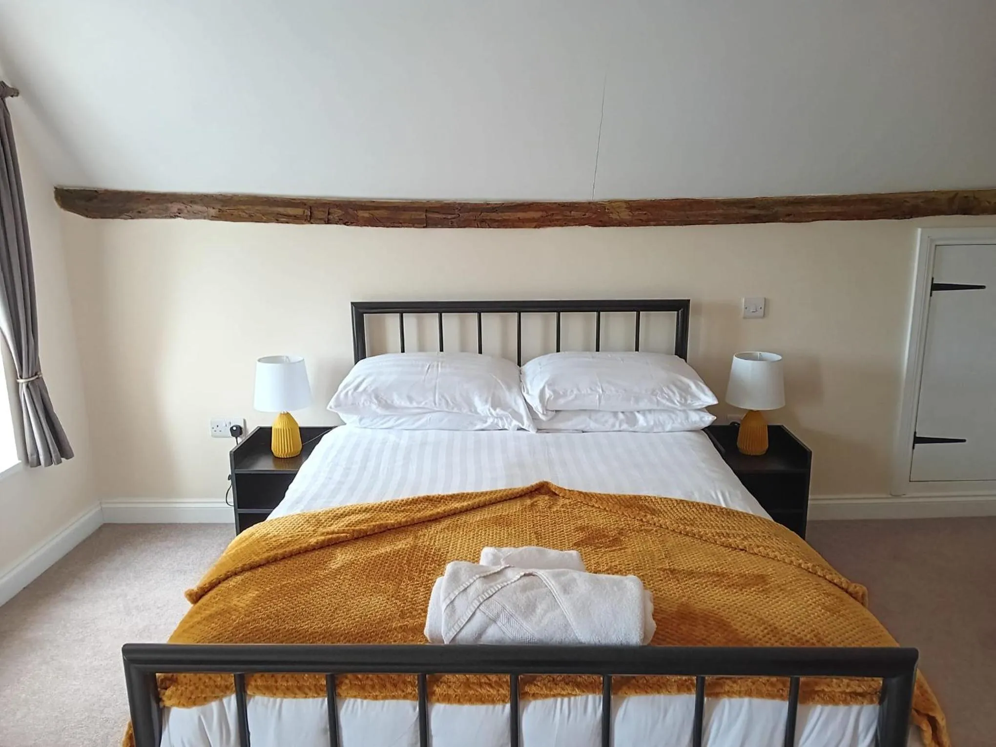 Bed in Nelthorpe Arms