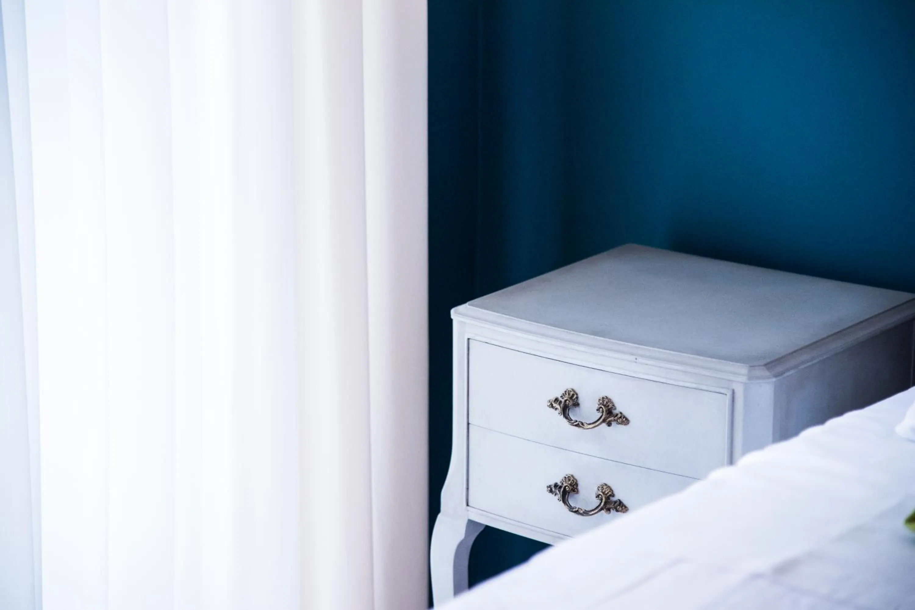 Bed in Rastoni Athens Suites near Acropolis at Tsatsou street