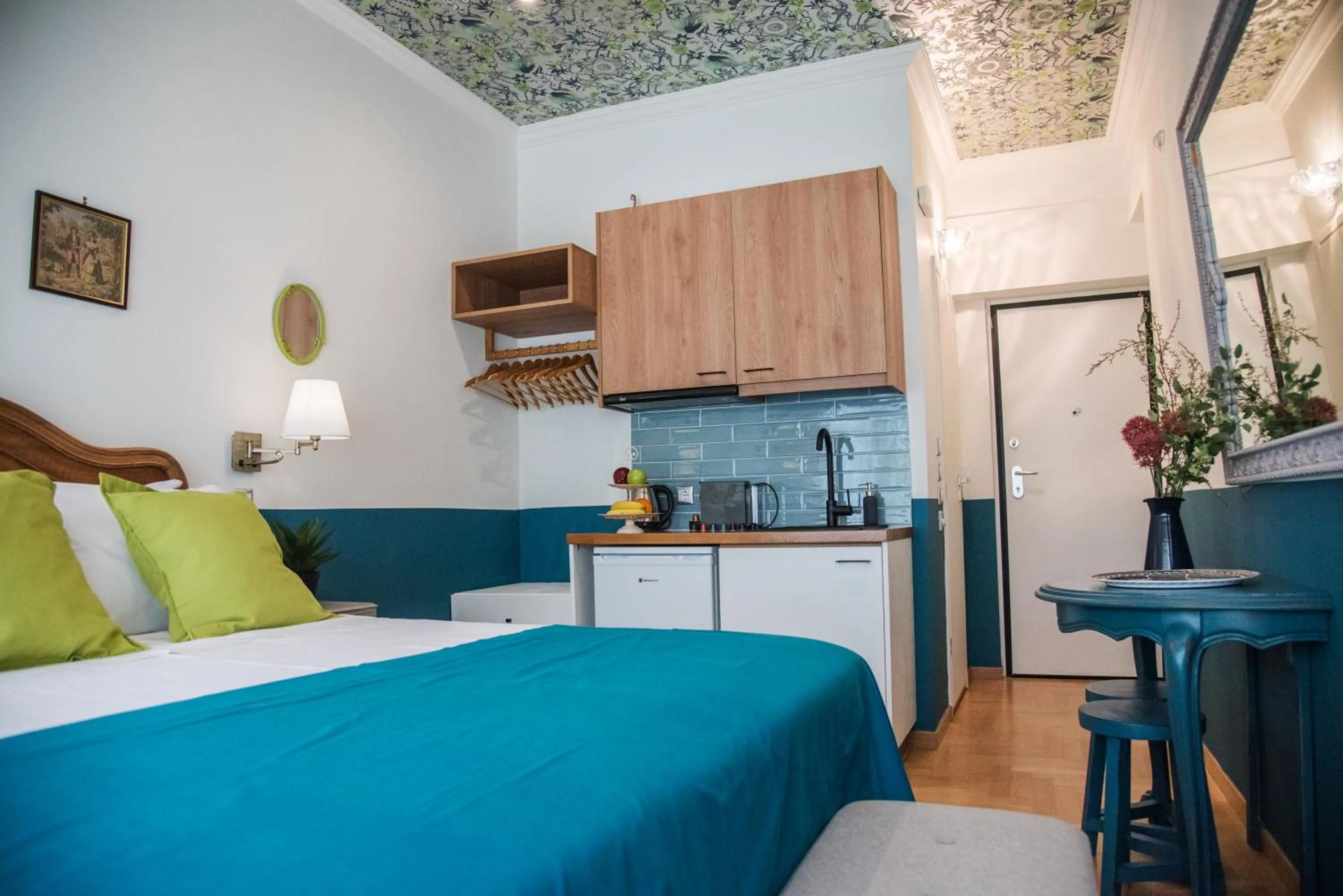 Bed in Rastoni Athens Suites near Acropolis at Tsatsou street