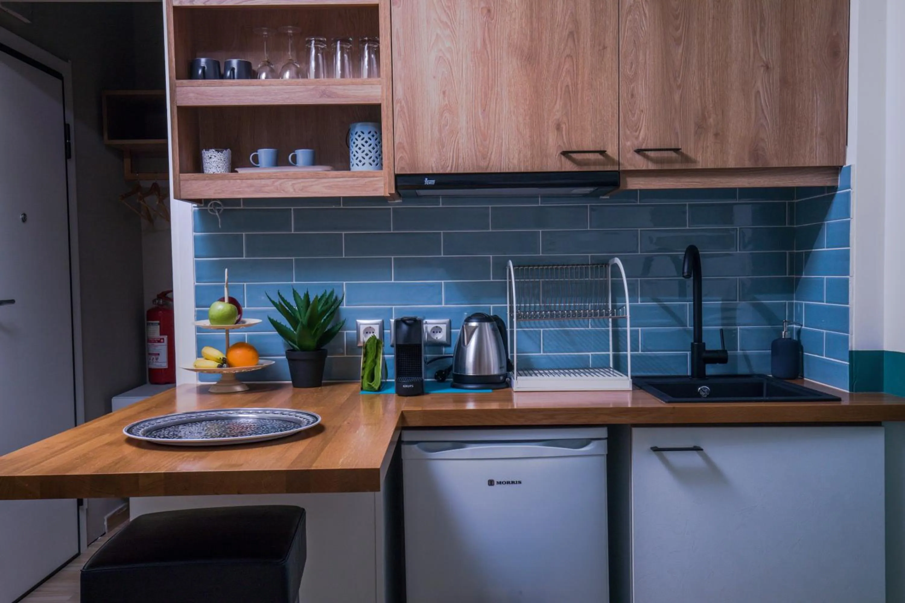 Rastoni Athens Suites near Acropolis at Tsatsou street