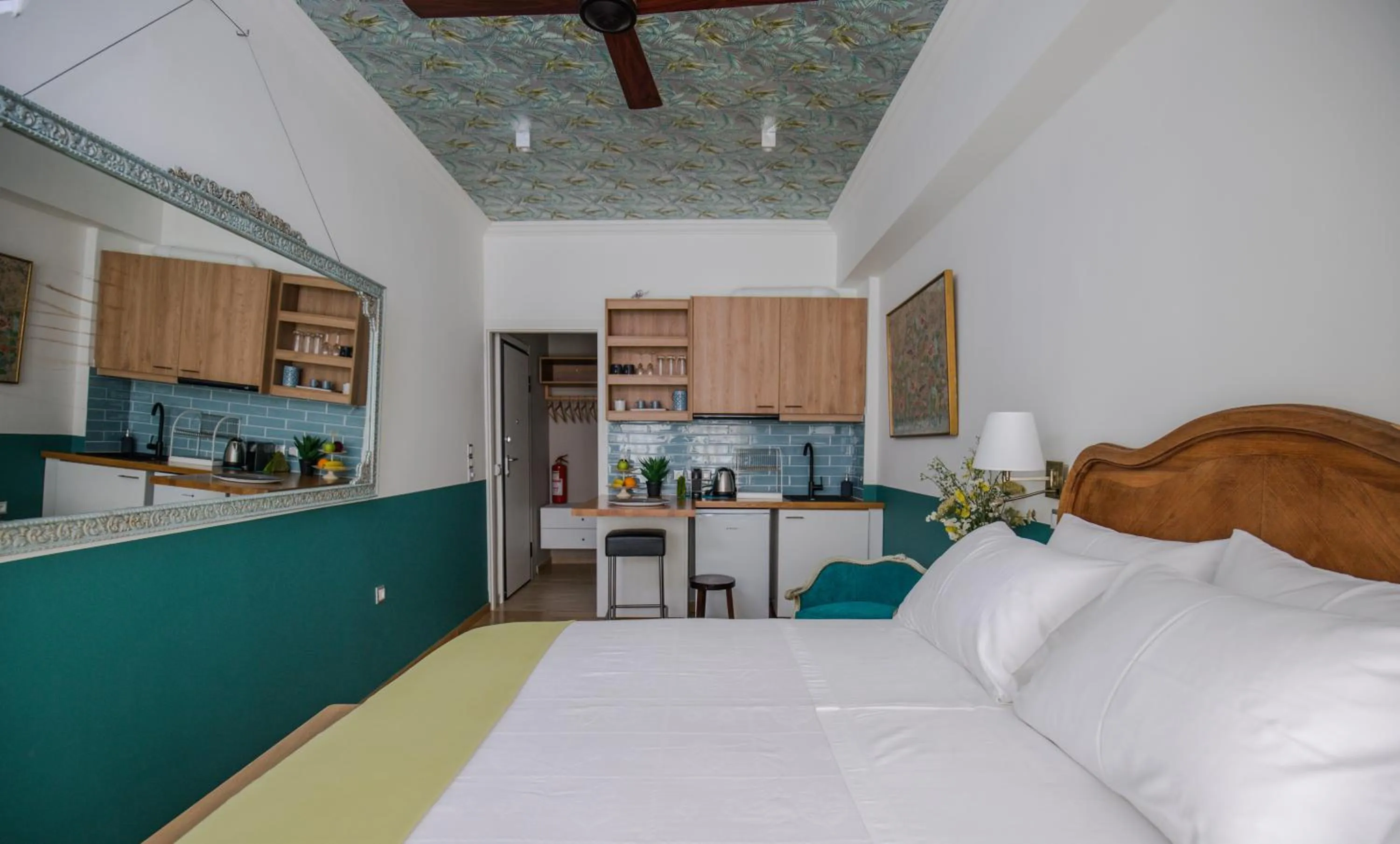 Bed in Rastoni Athens Suites near Acropolis at Tsatsou street