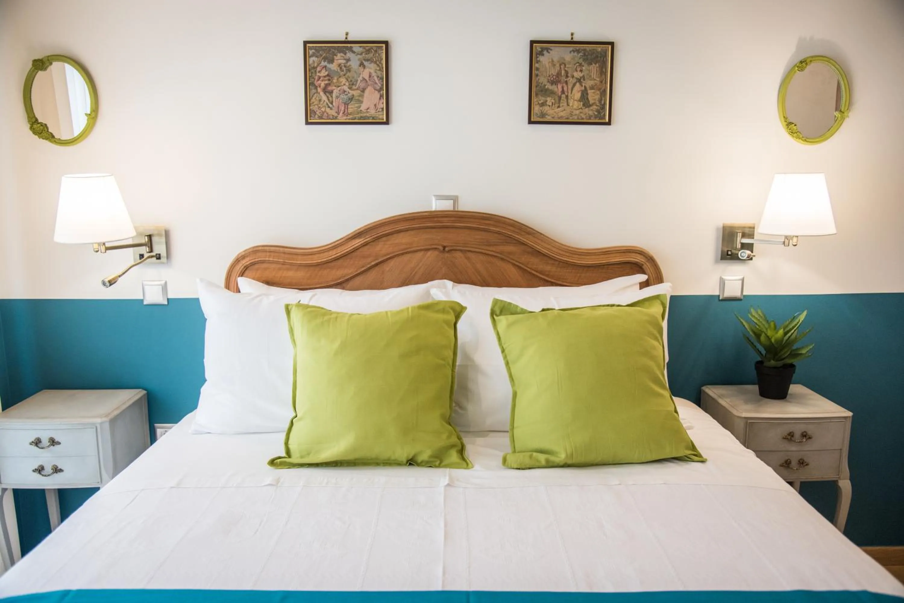 Bed in Rastoni Athens Suites near Acropolis at Tsatsou street