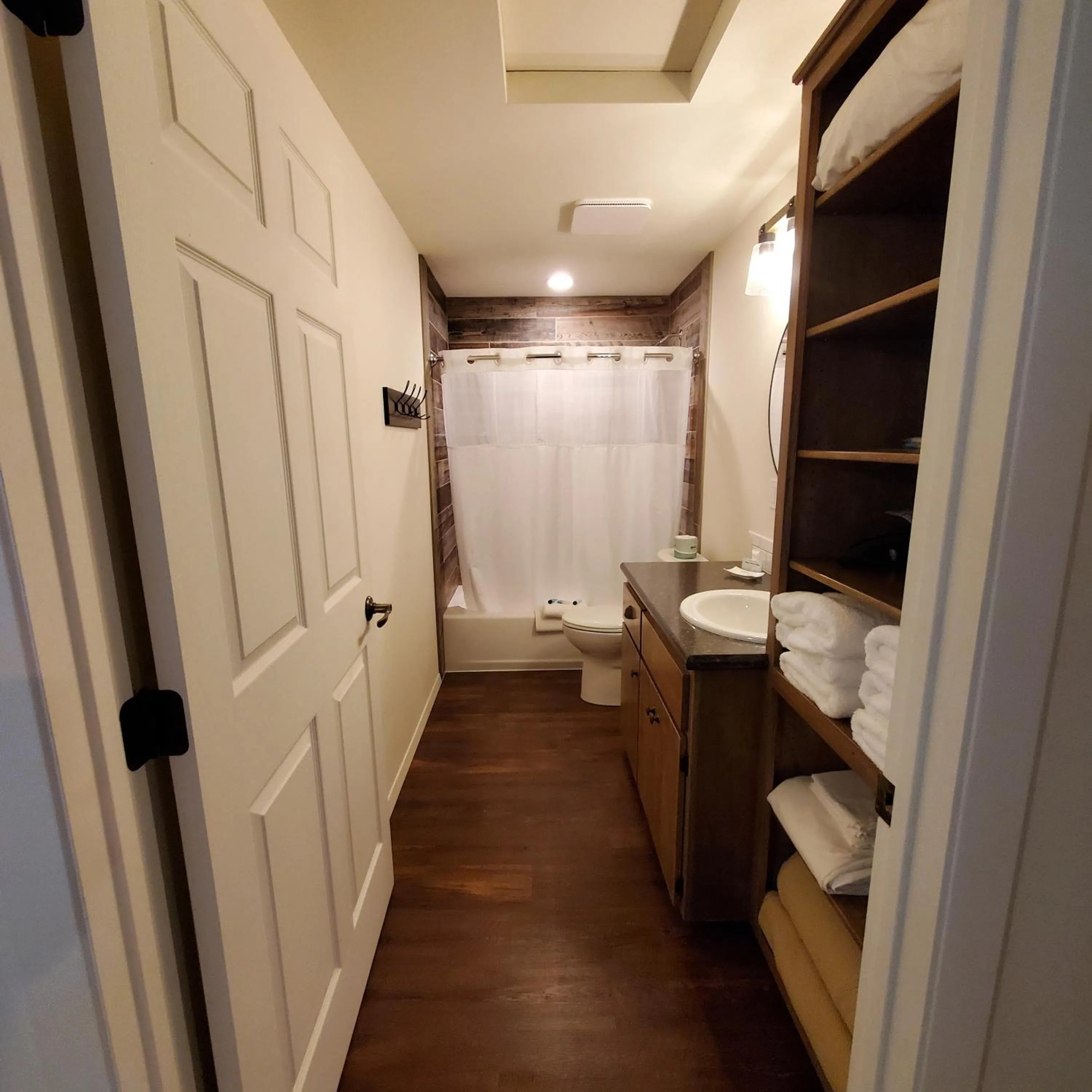 Bathroom in Eagle Cap Chalets