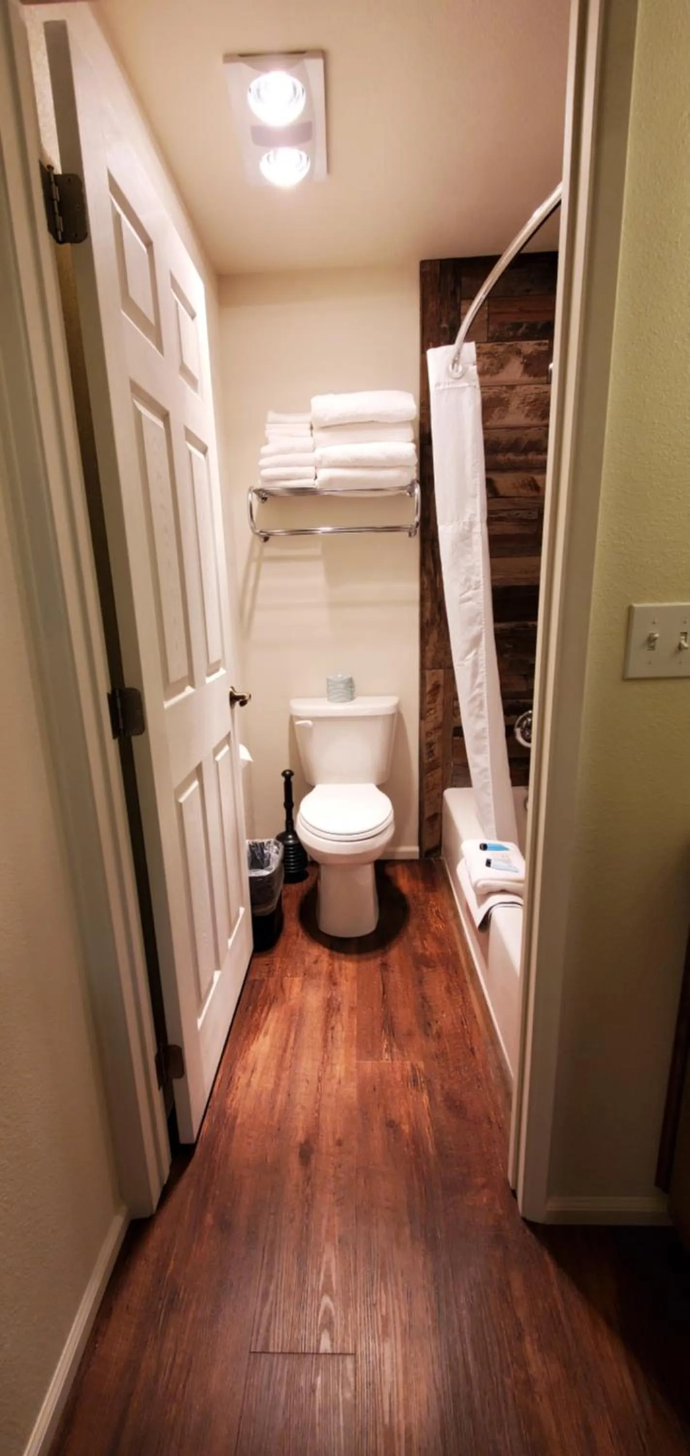 Toilet in Eagle Cap Chalets