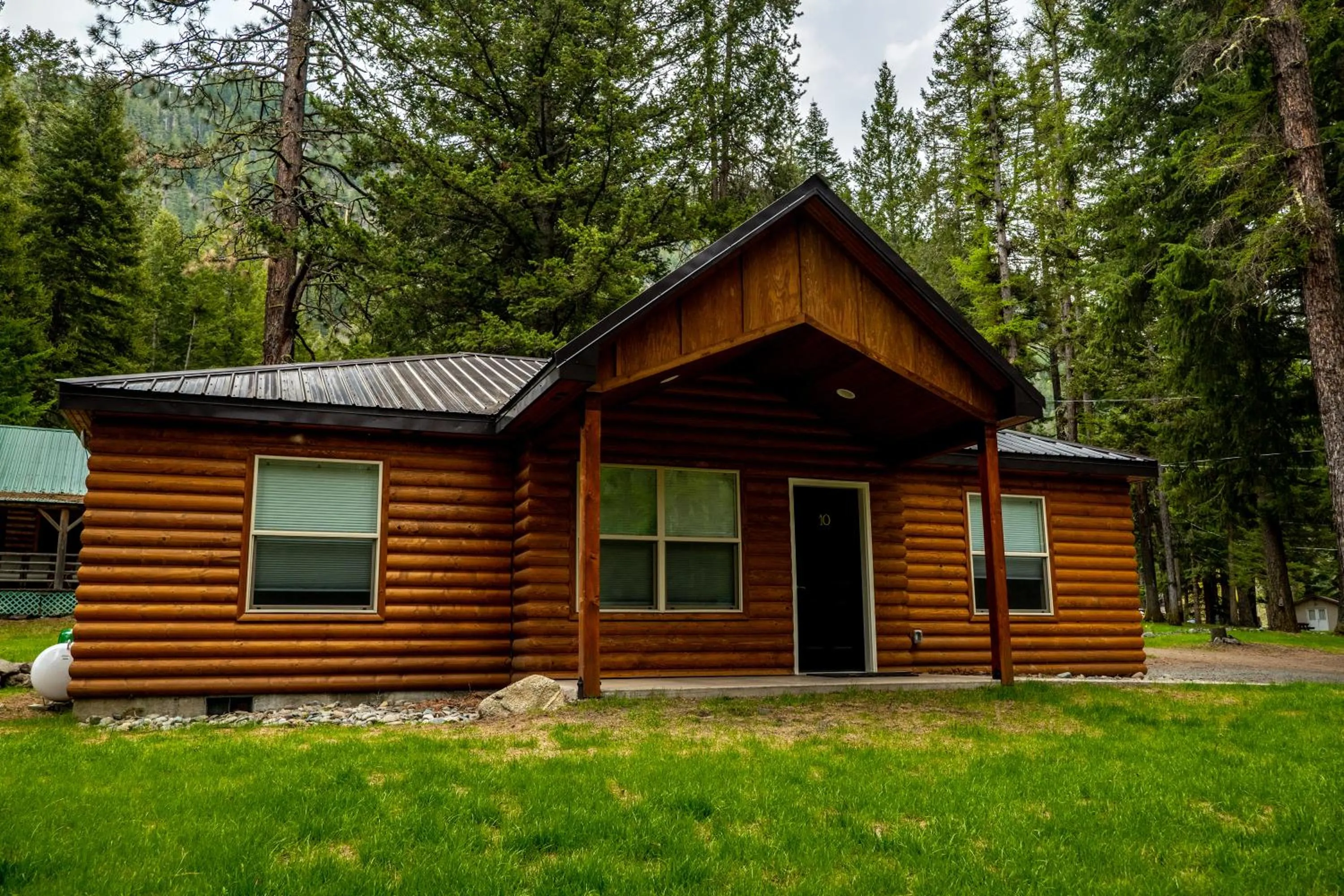 Property building in Eagle Cap Chalets