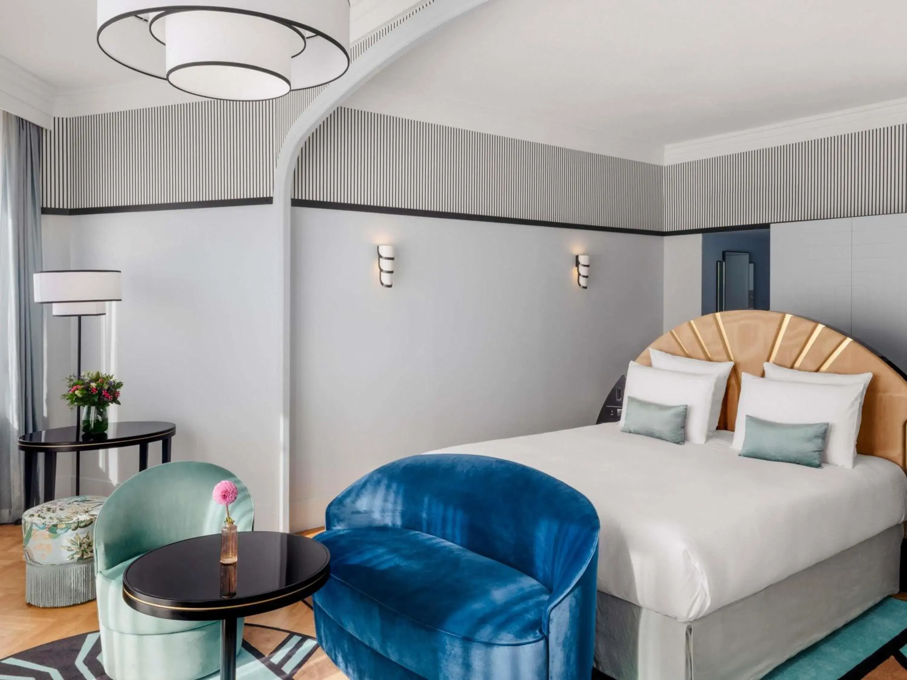 Junior Suite with Double Bed and Balcony - Beach Front in The 1932 Hotel & Spa Cap d'Antibes - MGallery Collection Junior Suite with Double Bed and Balcony - Beach Front in The 1932 Hotel & Spa Cap d'Antibes - MGallery Collection