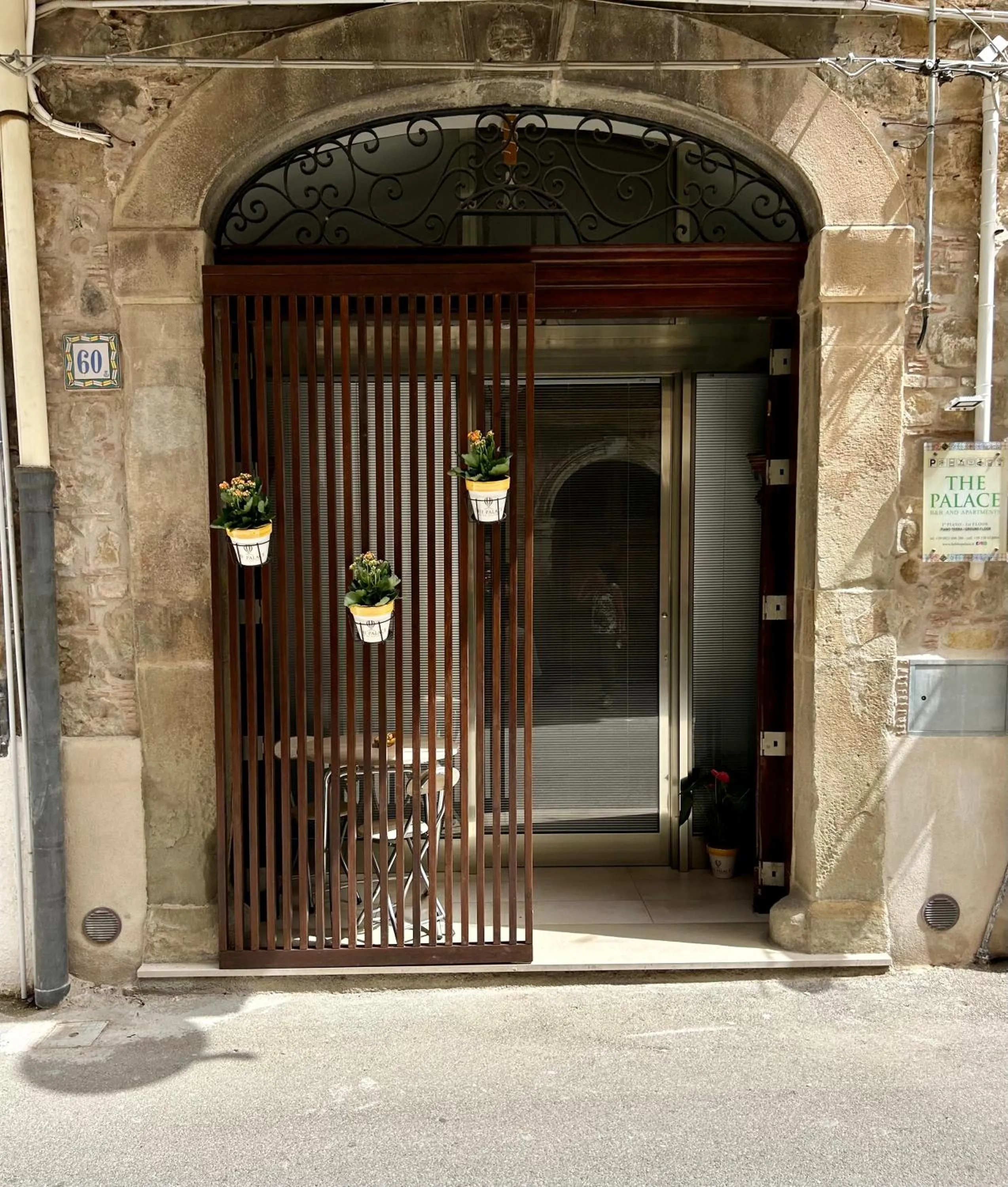 THE PALACE B&B and Apartments