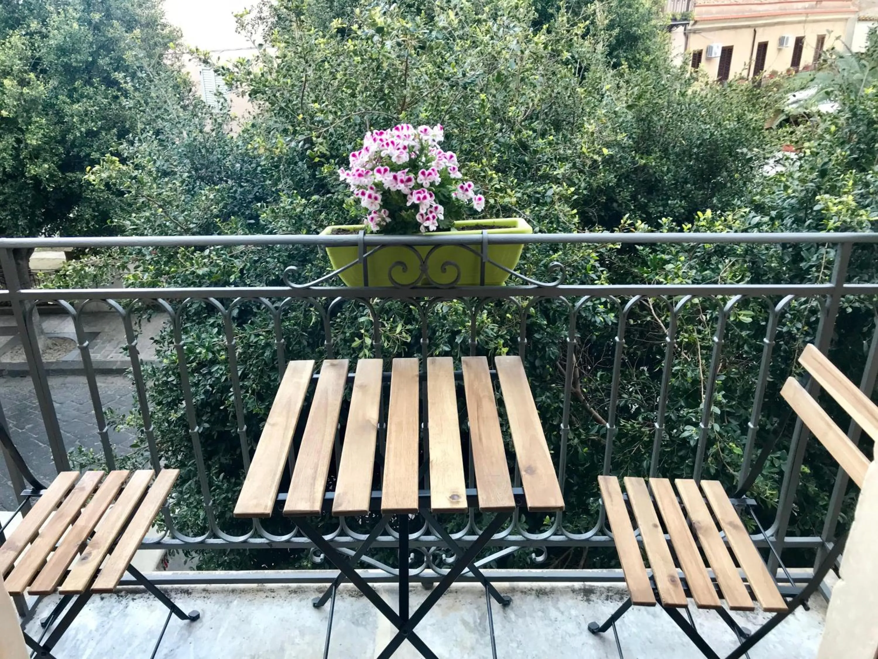 Quiet street view in THE PALACE B&B and Apartments