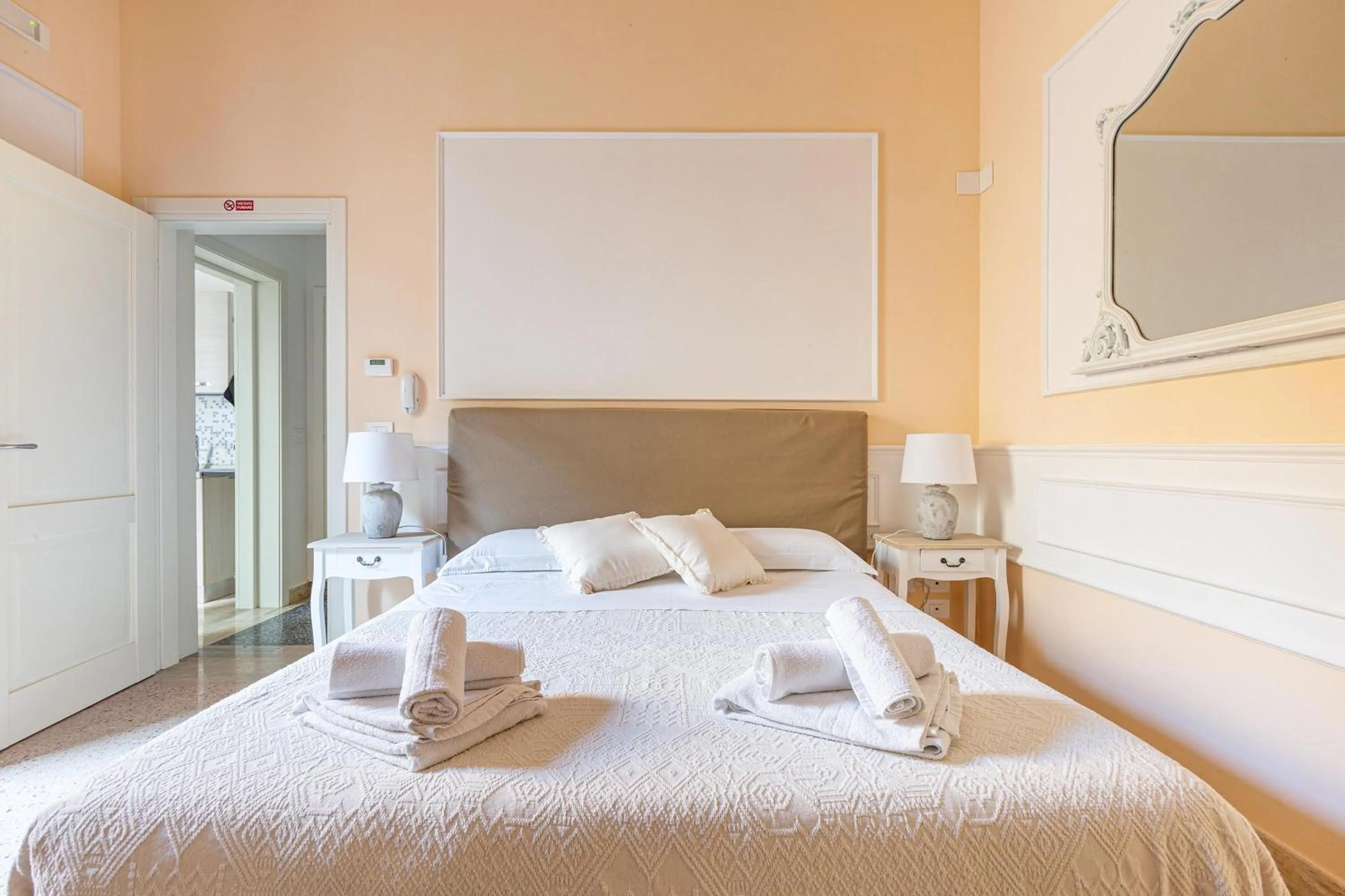 Bed in Dimora Le Tre Muse Guesthouse