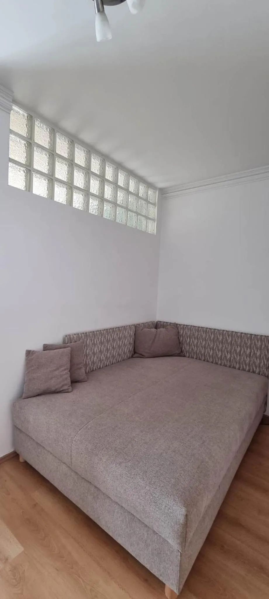 Living room in ‘Good Feelings’