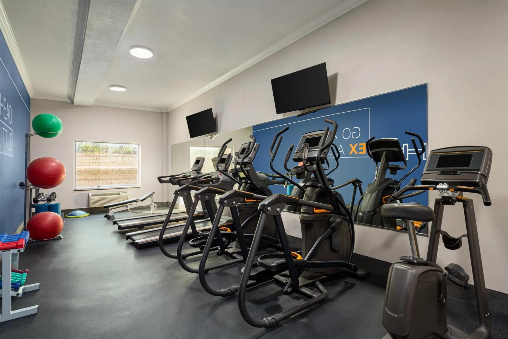 Fitness centre/facilities in Holiday Inn Express & Suites Bakersfield Central, an IHG Hotel