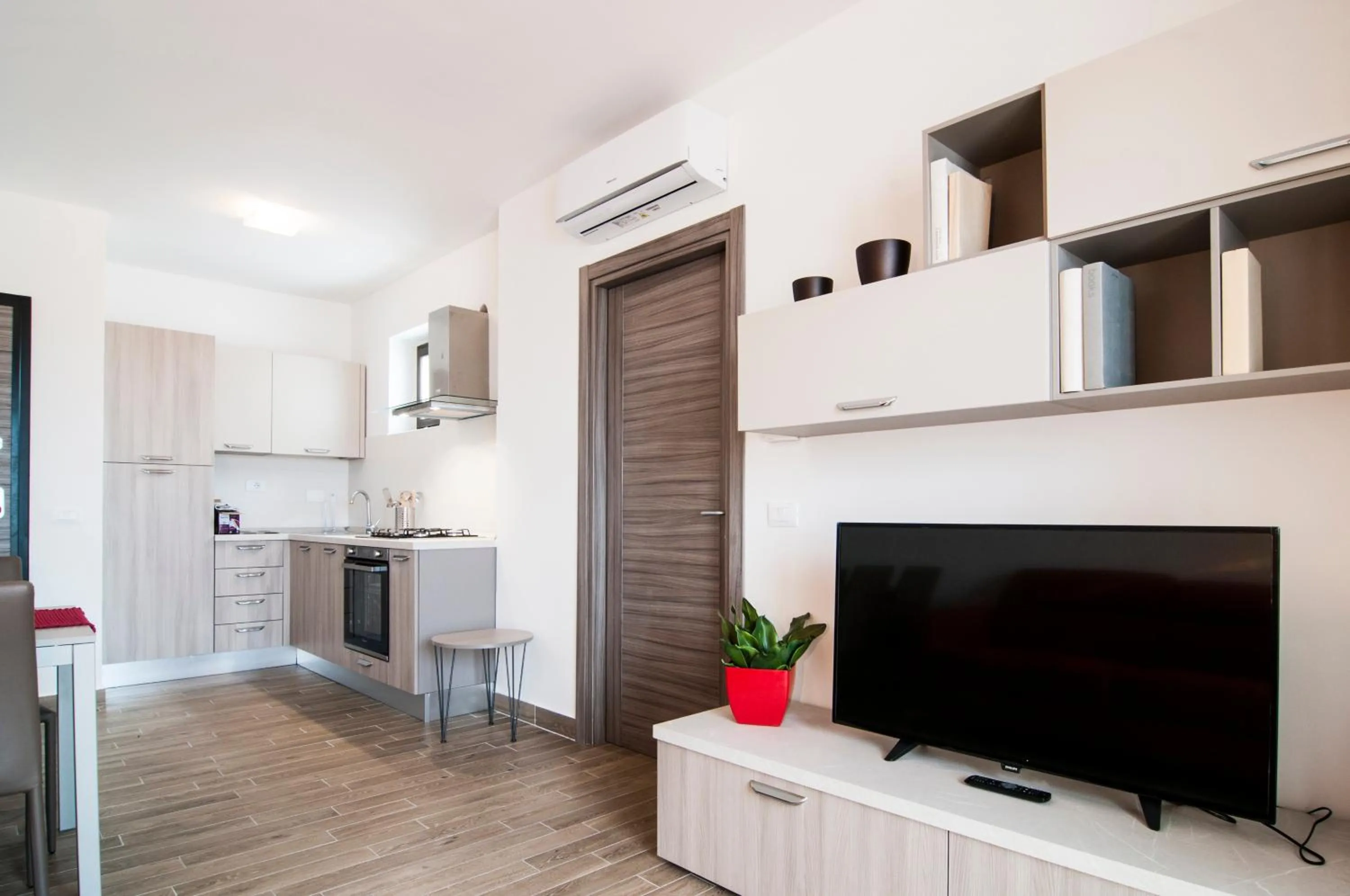 Kitchen or kitchenette in GuestHost - Fonte Laurentina Apartments