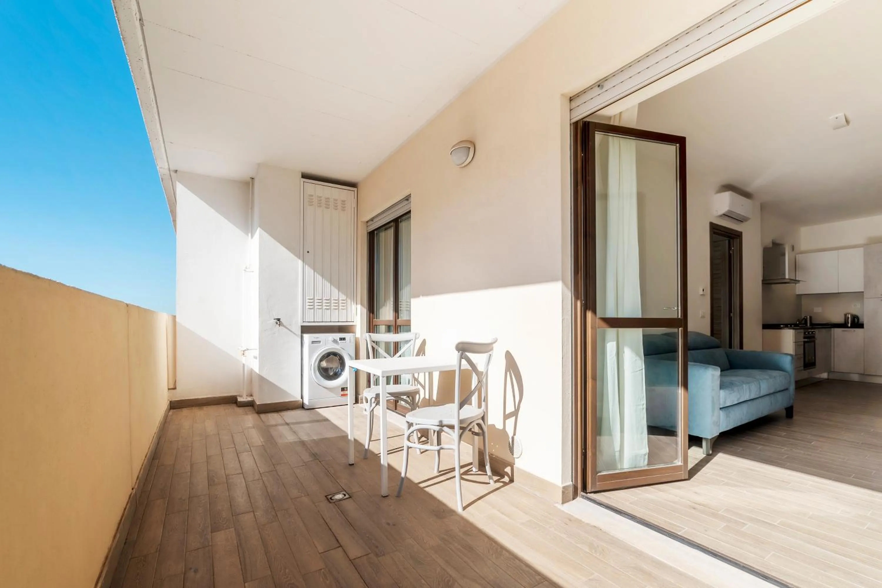 Balcony/Terrace in GuestHost - Fonte Laurentina Apartments