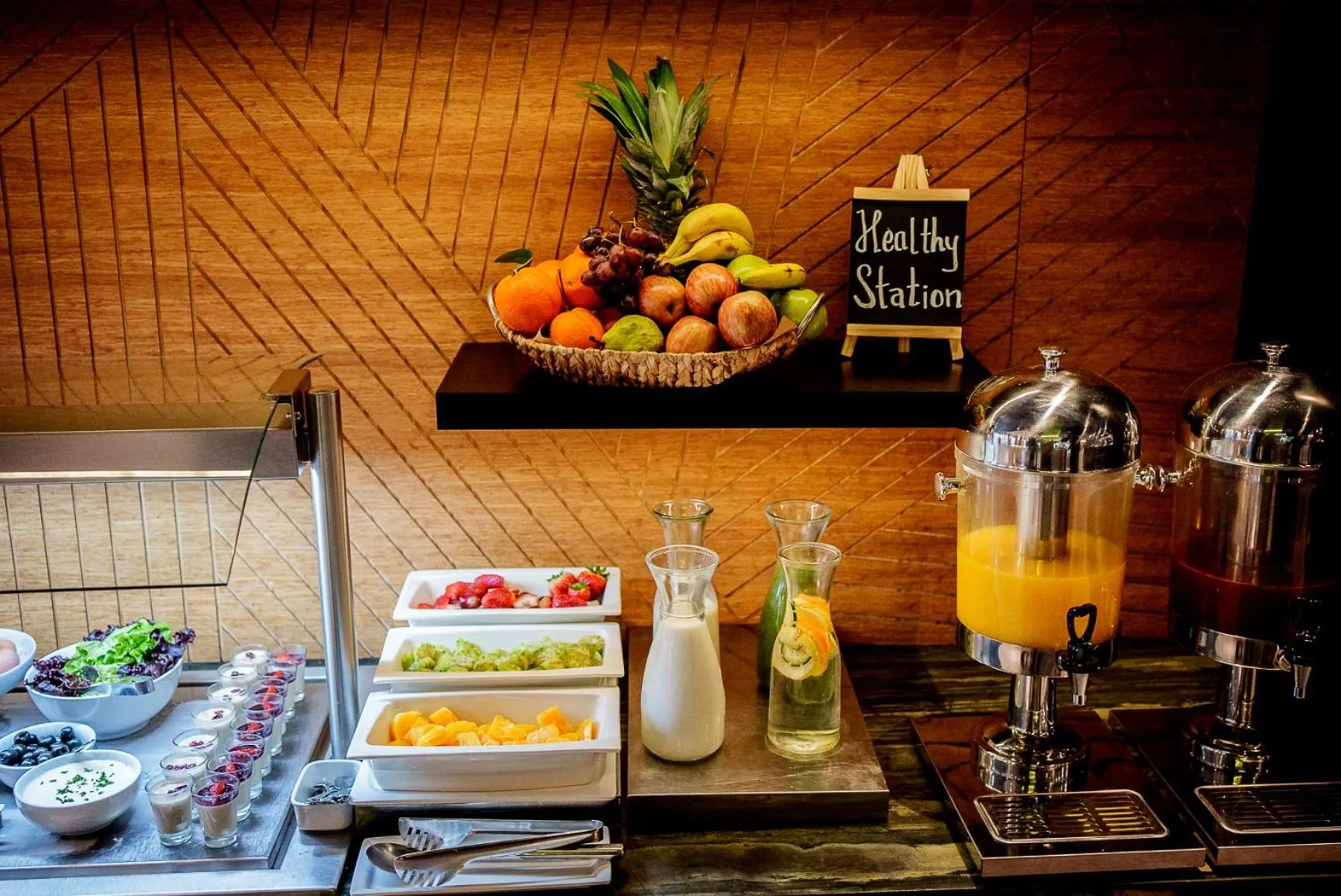 Buffet breakfast in Hotel Nodo - El hotel que respira