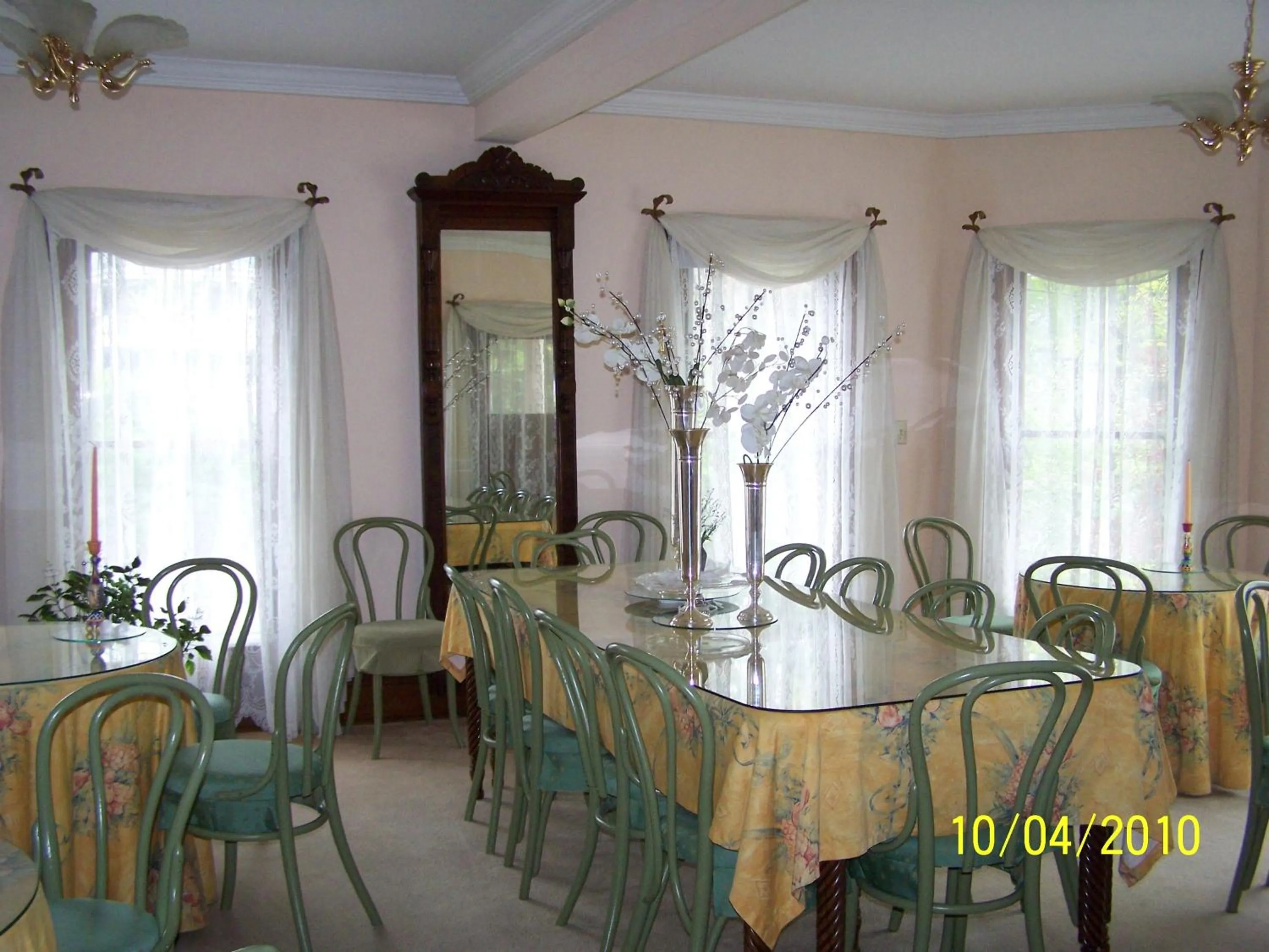 Restaurant/places to eat in Spencer Hotel & Spa Chautauqua