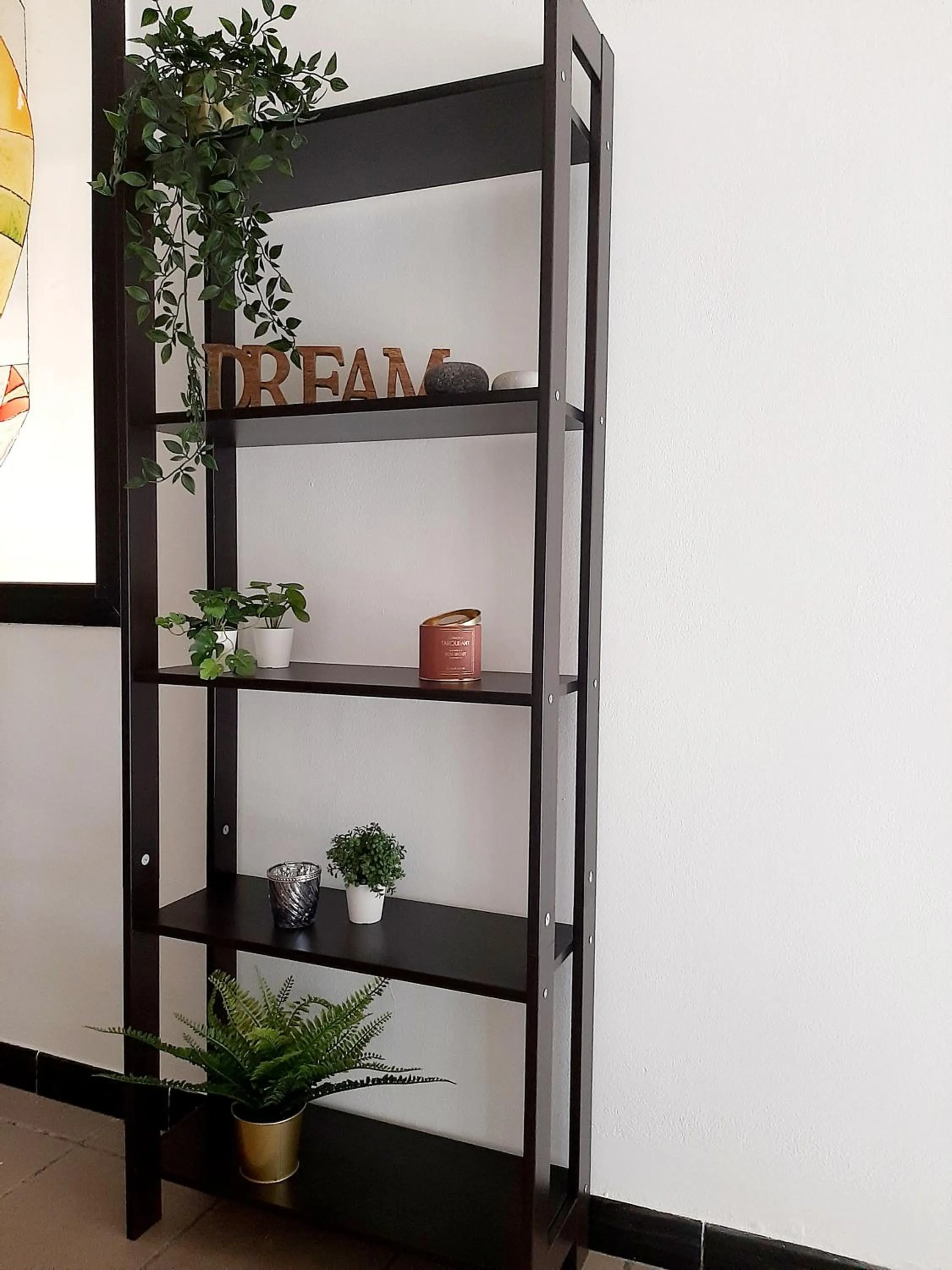 Decorative detail in HOTEL JOHN