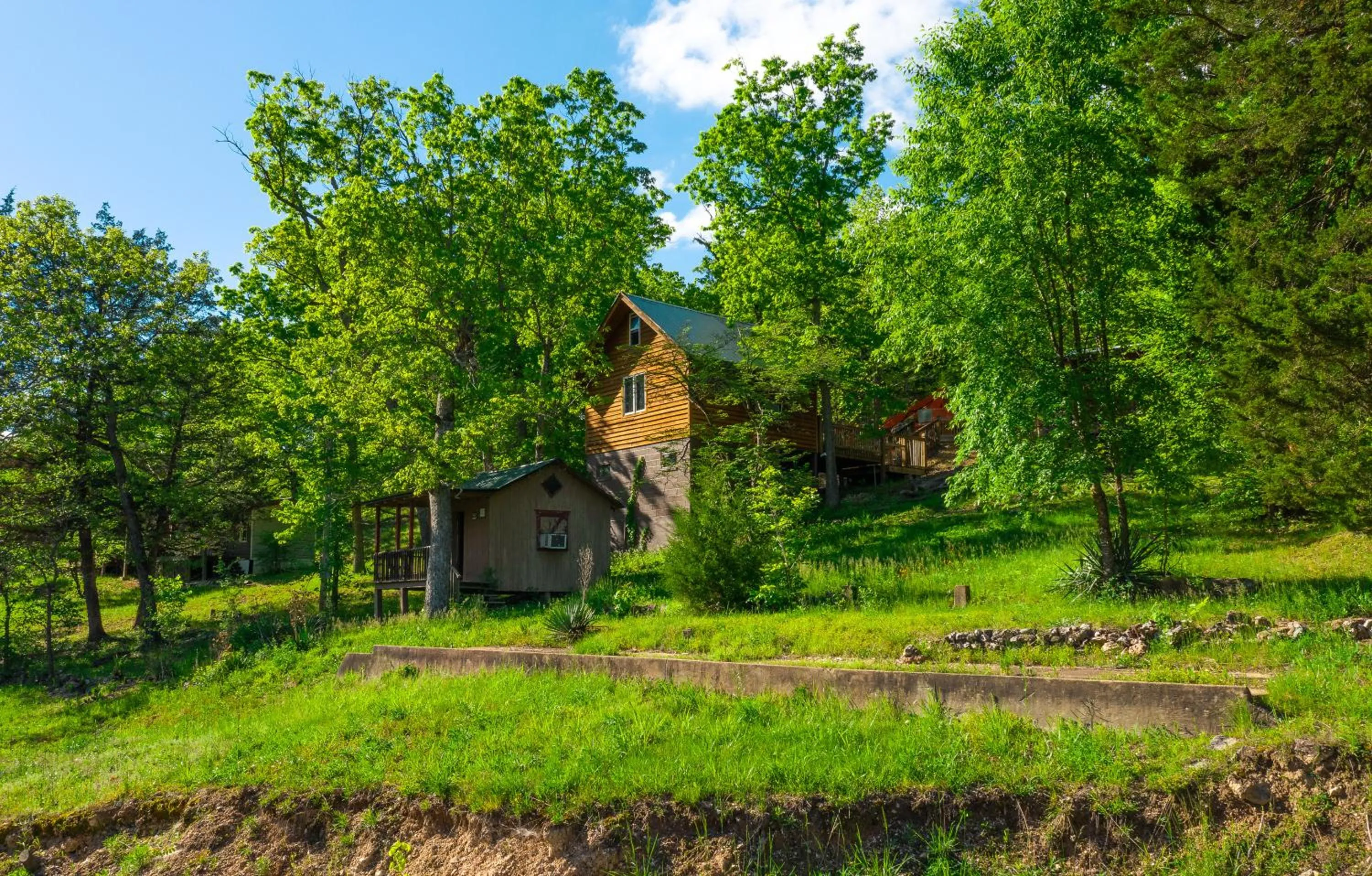 Property building in Meramec River Resort