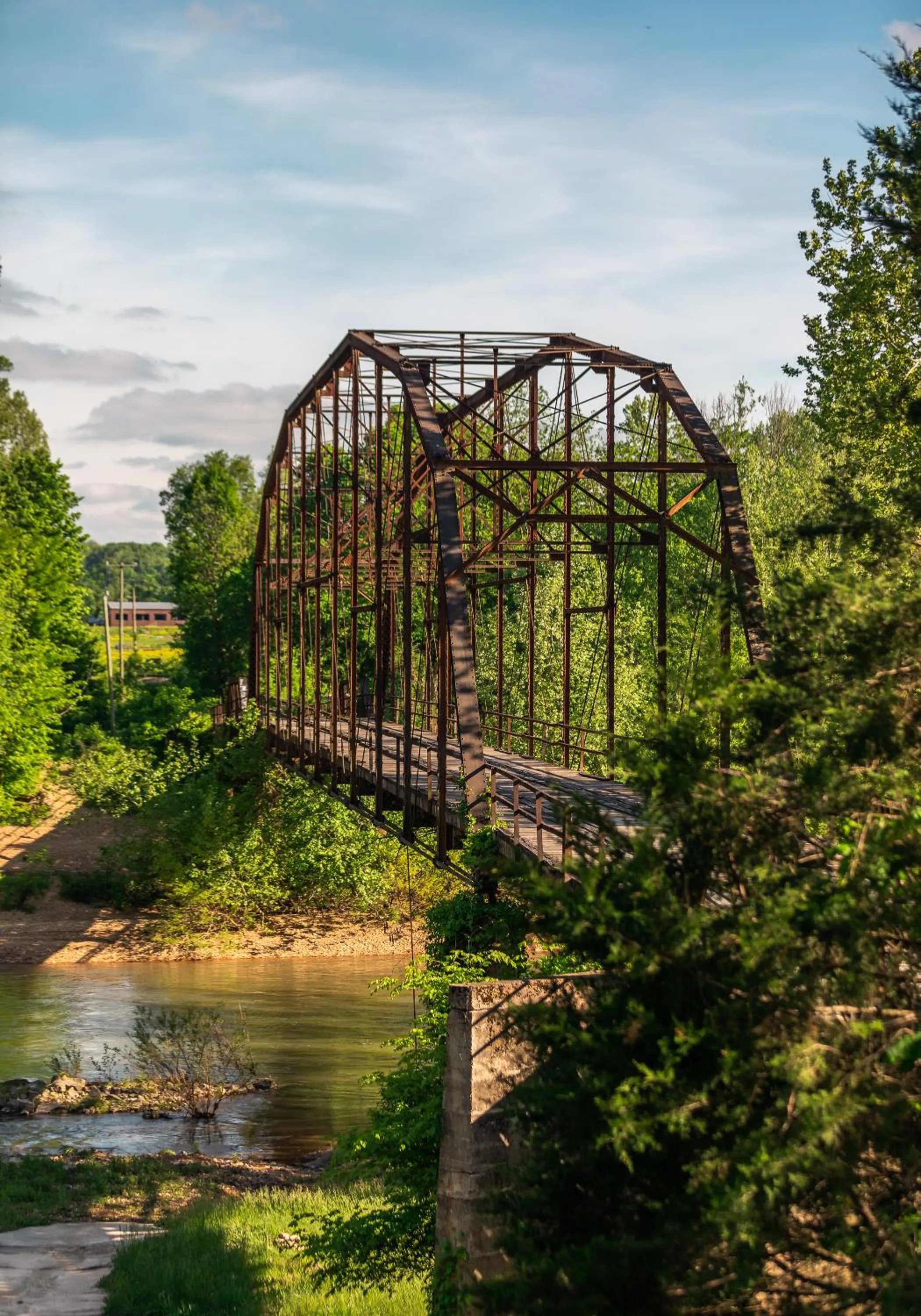 Property building in Meramec River Resort