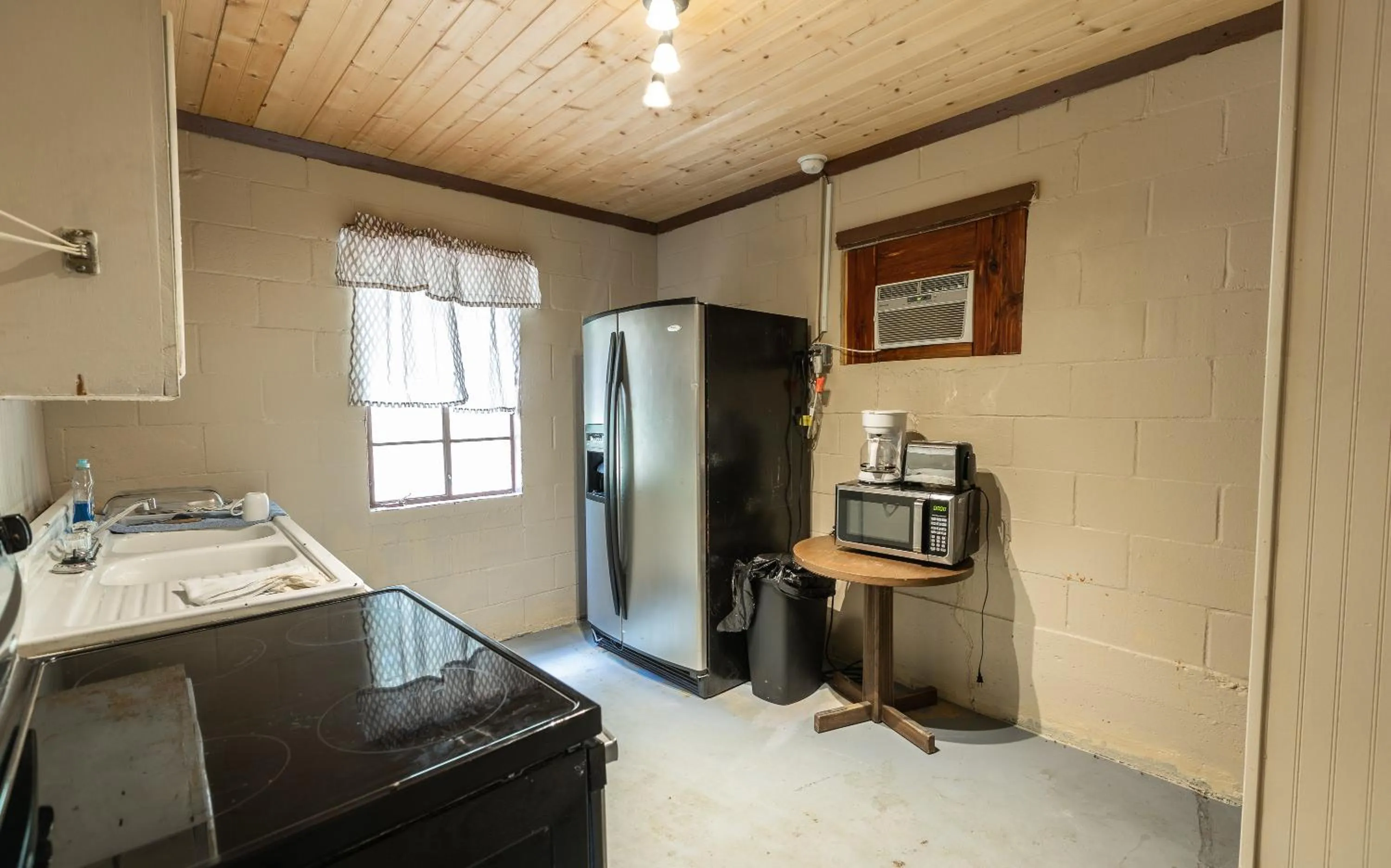 Kitchen or kitchenette in Meramec River Resort