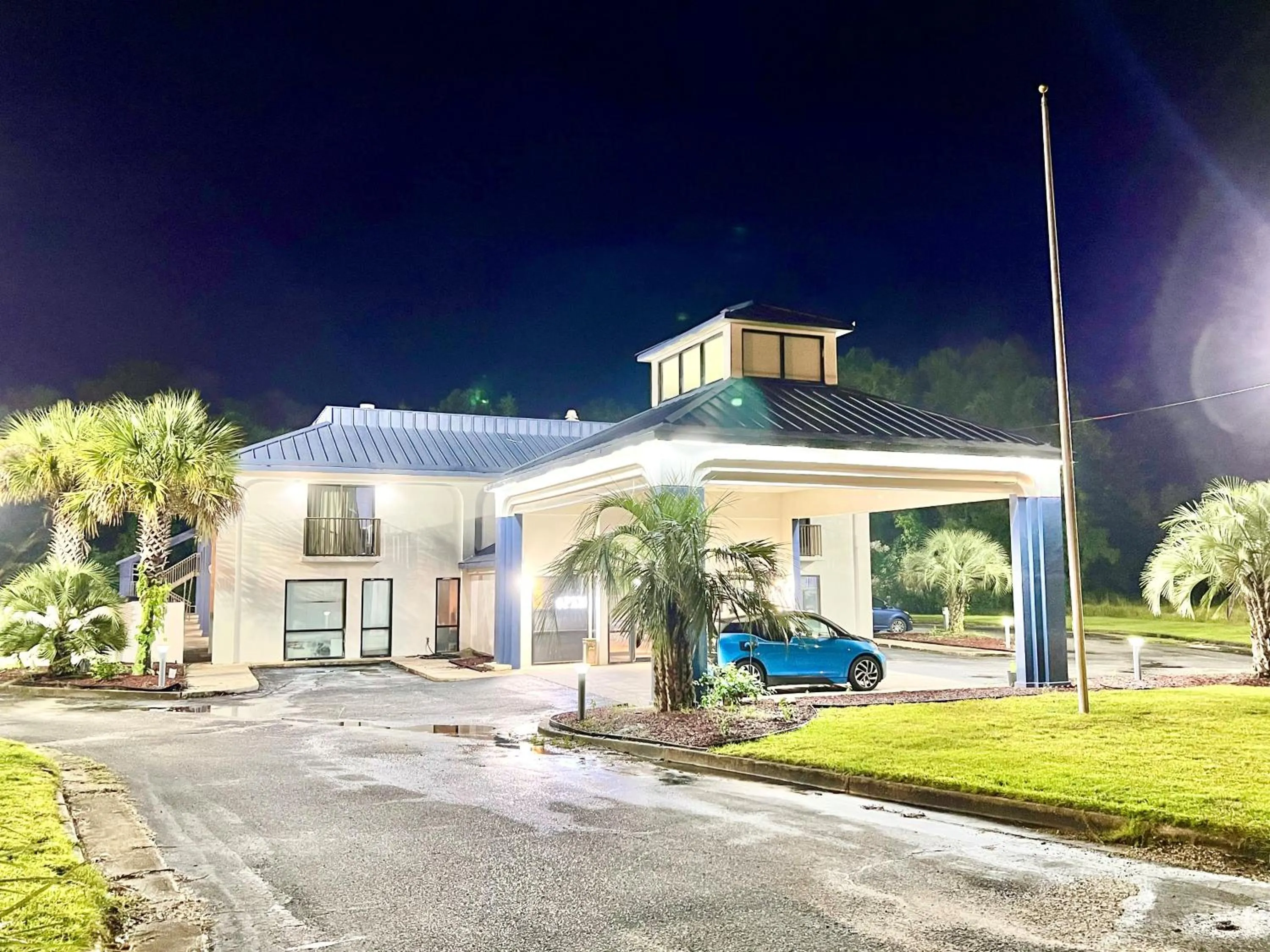 Facade/entrance in Bayou Inn & Suites