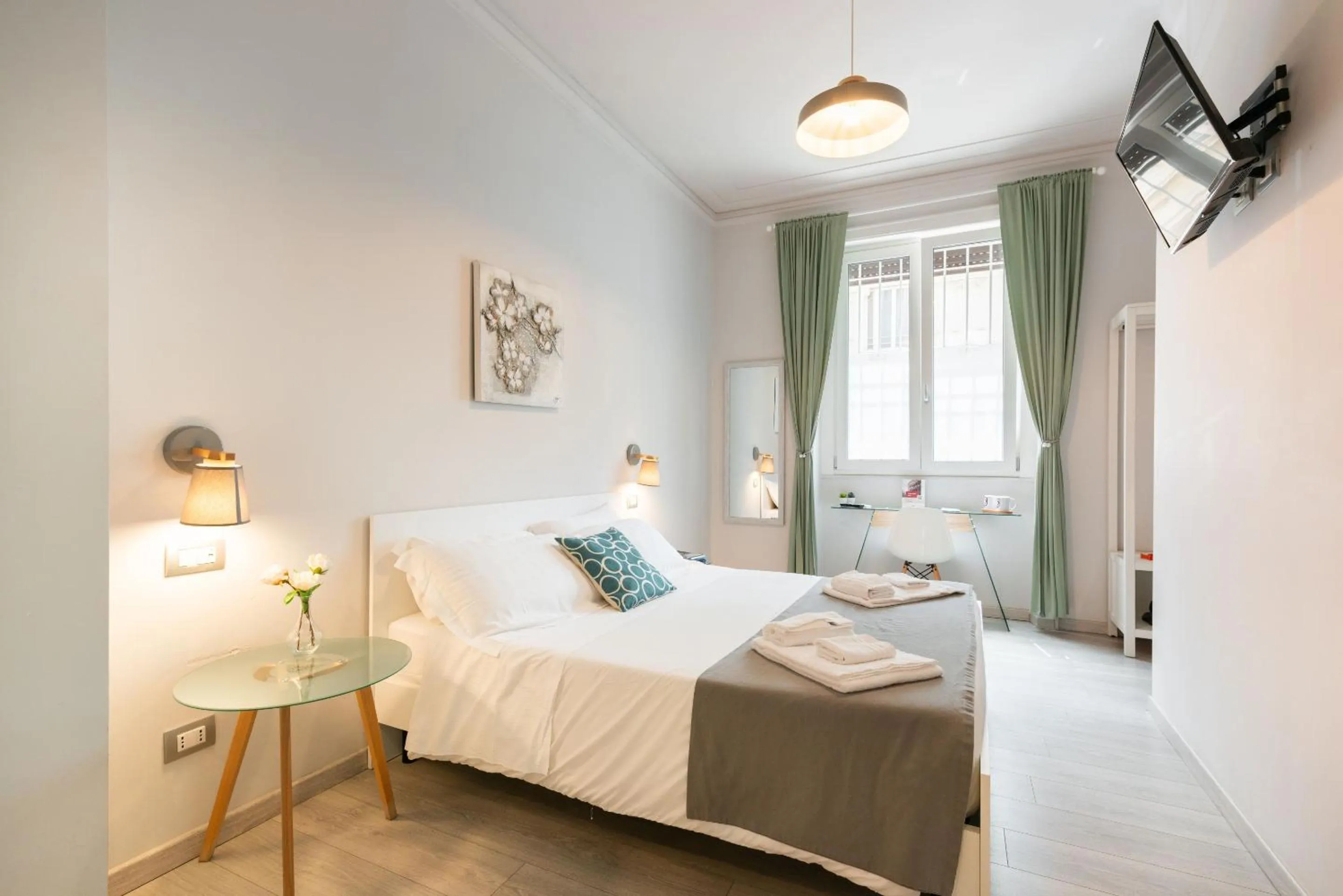 Bedroom, Bed in Winkler Suites