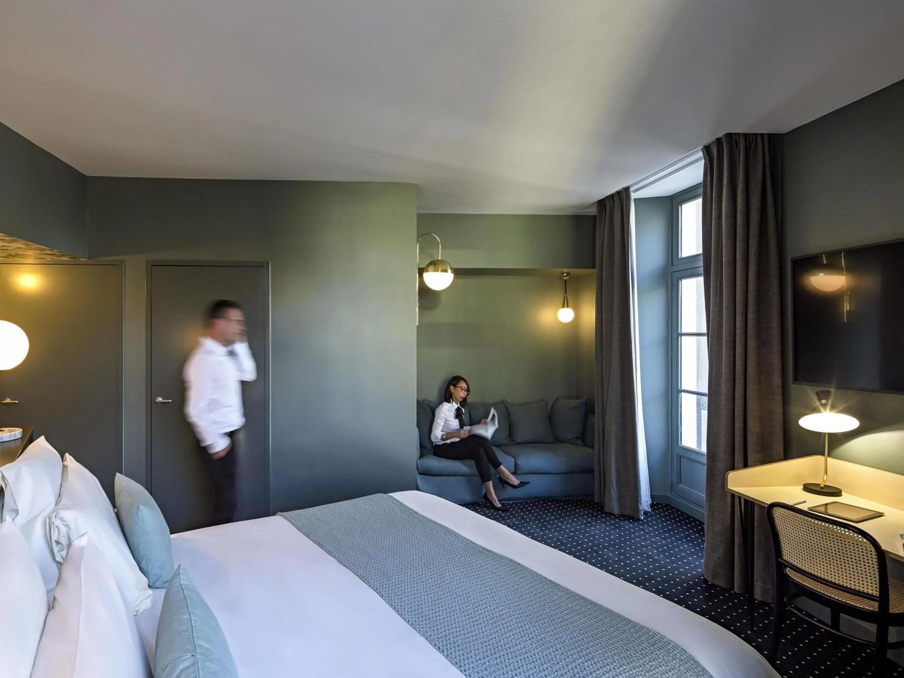 Bedroom, Bed in Mercure Nantes Centre Passage Pommeraye