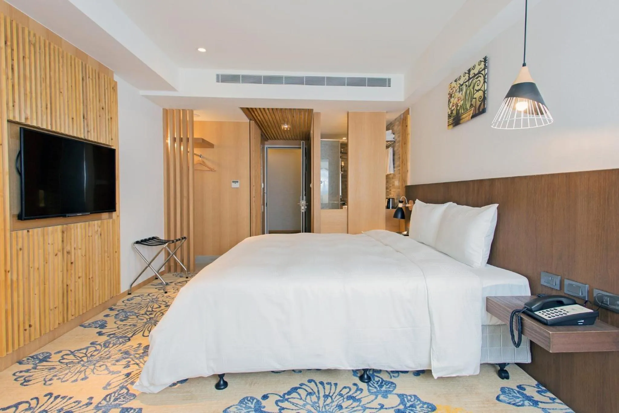 TV and multimedia, Bed in Seeing Inn