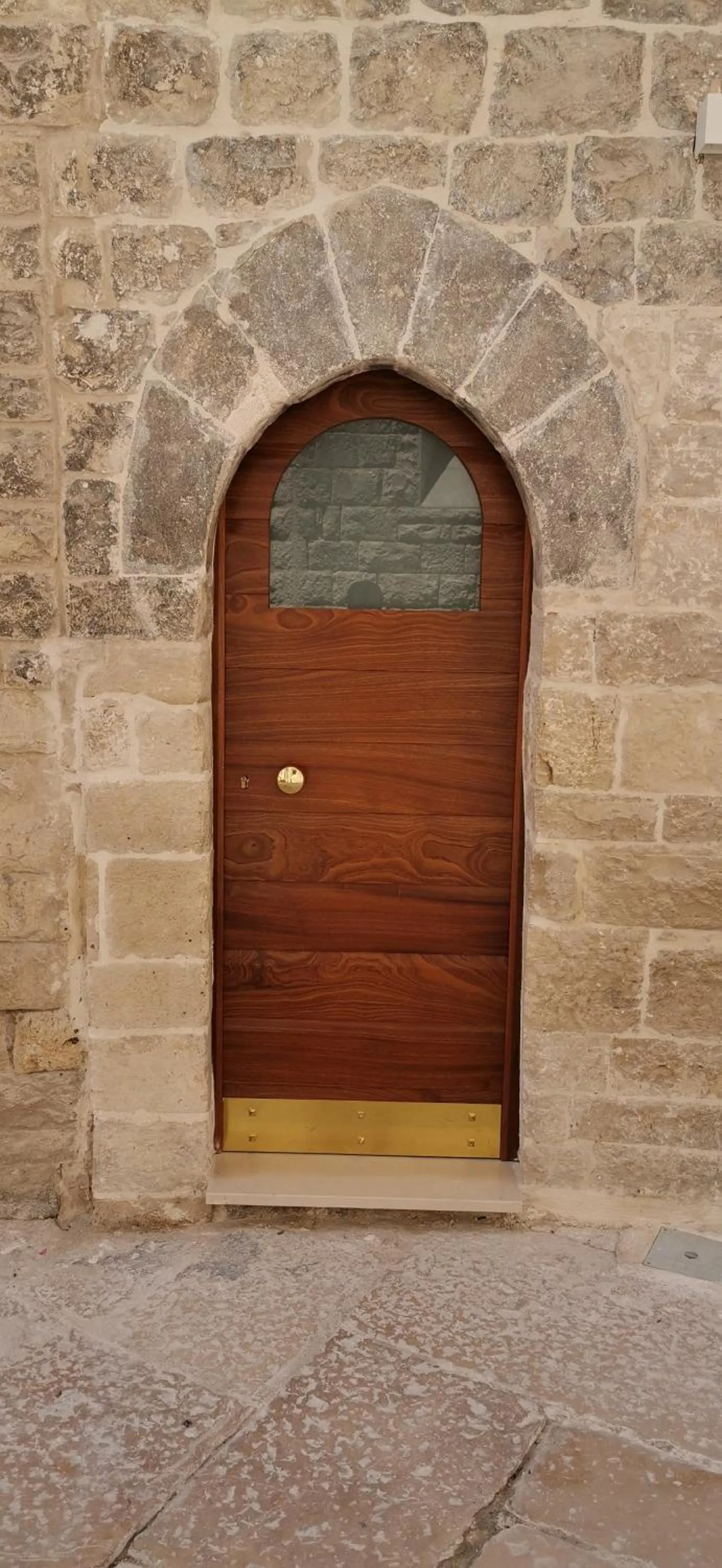 Property building in San Pietro al Borgo