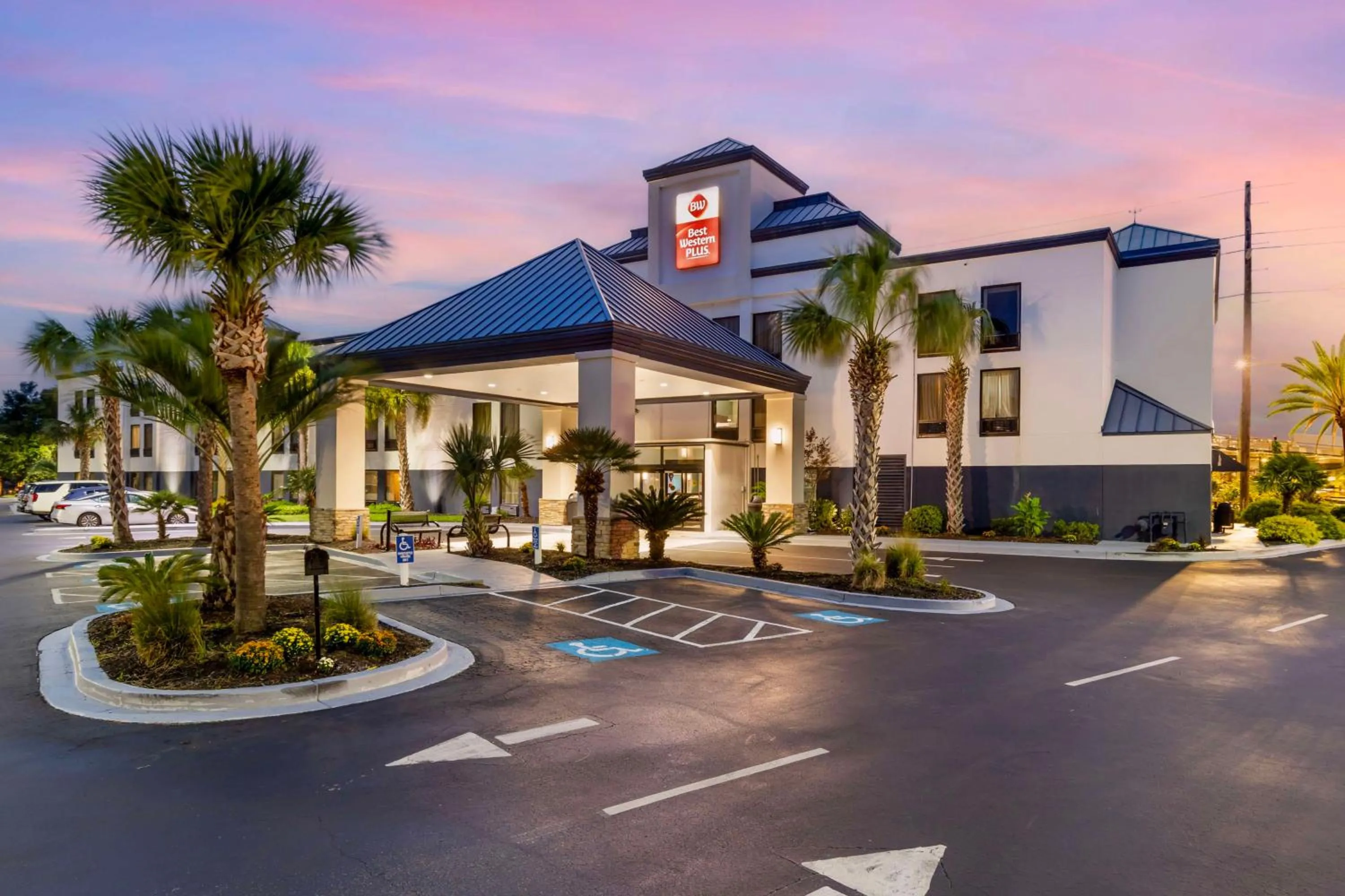 Property building in Best Western Plus Myrtle Beach@Intracoastal