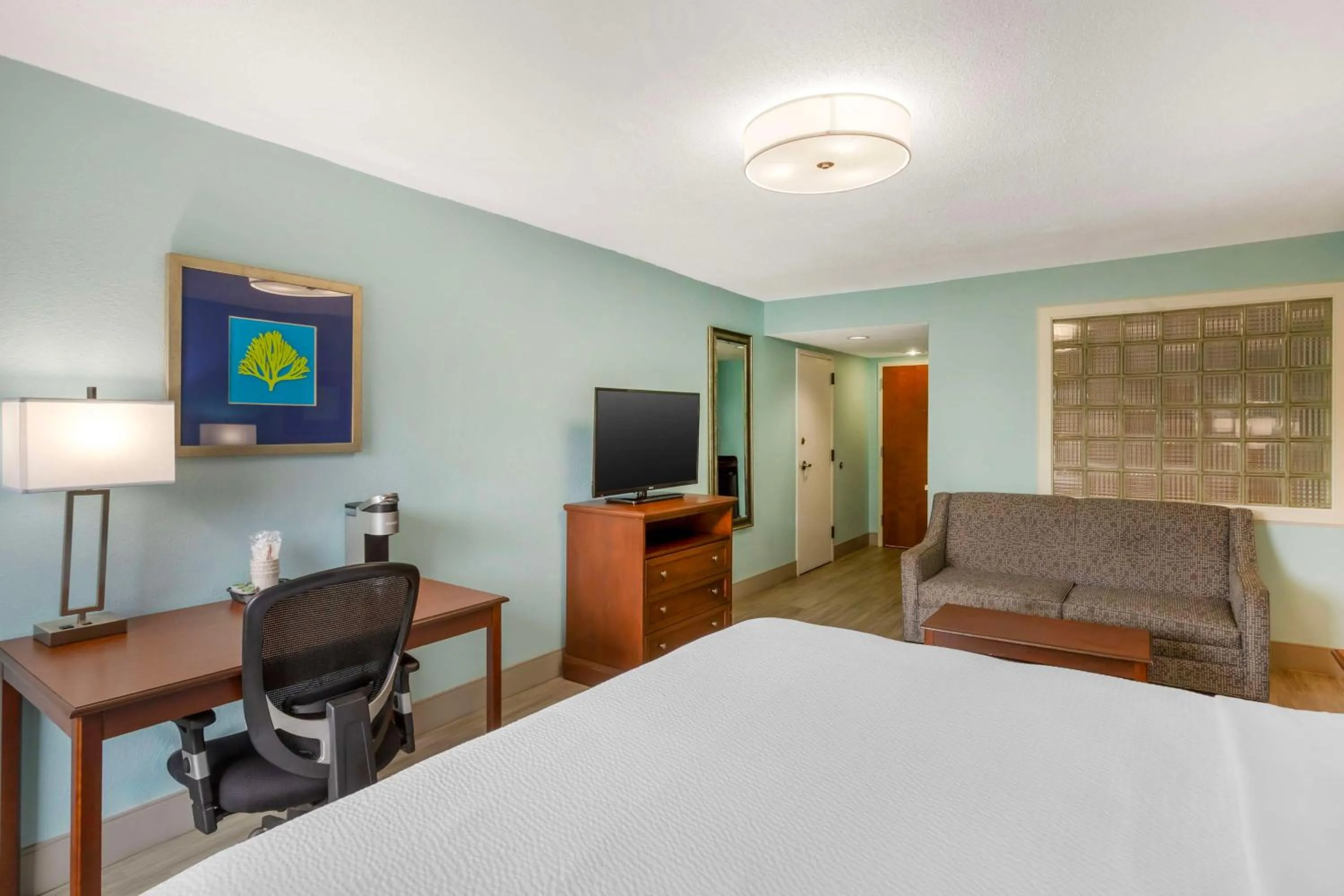 Bedroom, Bed in Best Western Plus Myrtle Beach@Intracoastal