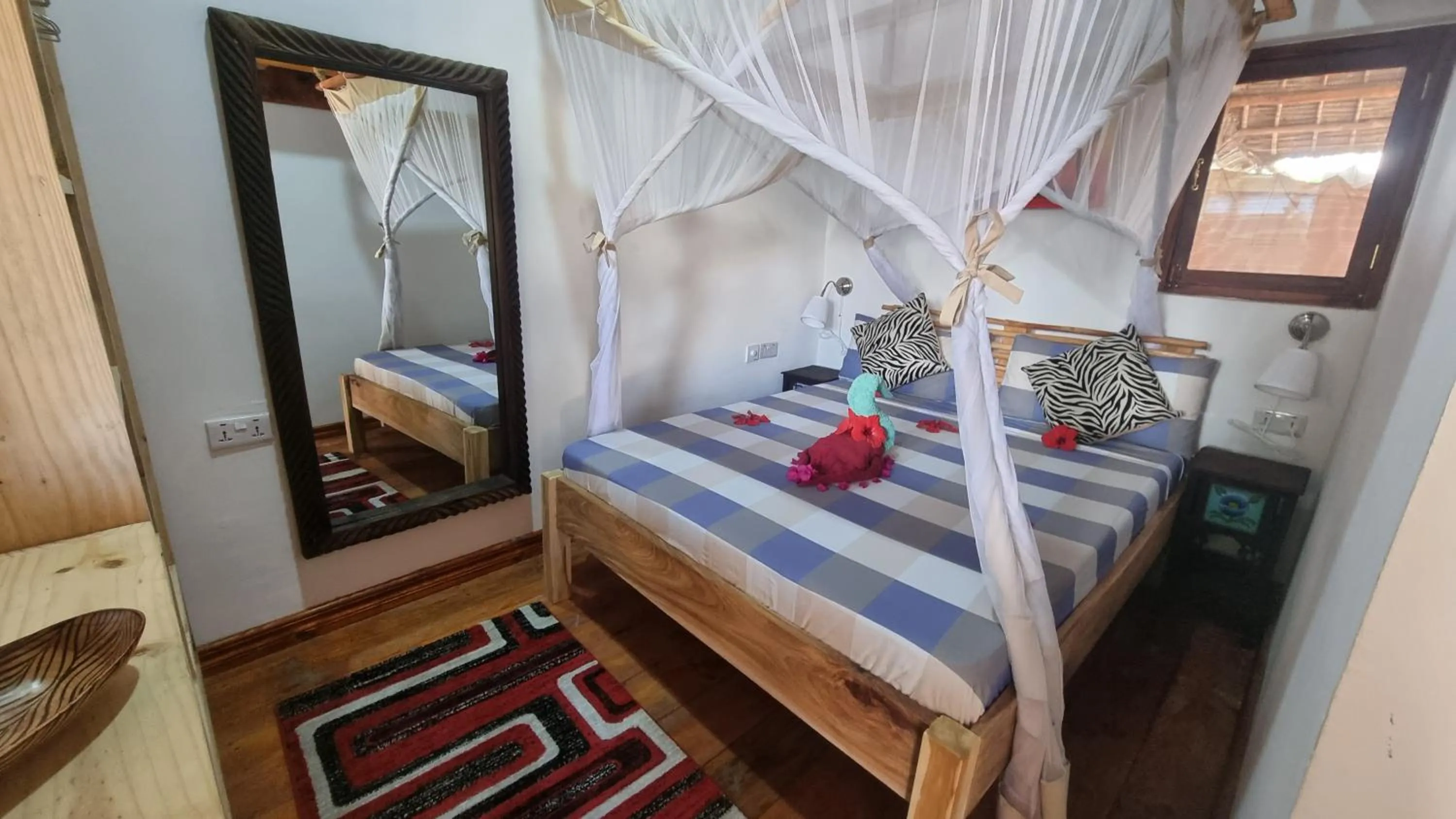 Balcony/Terrace, Bed in Salama & Mbuyuni Bungalows