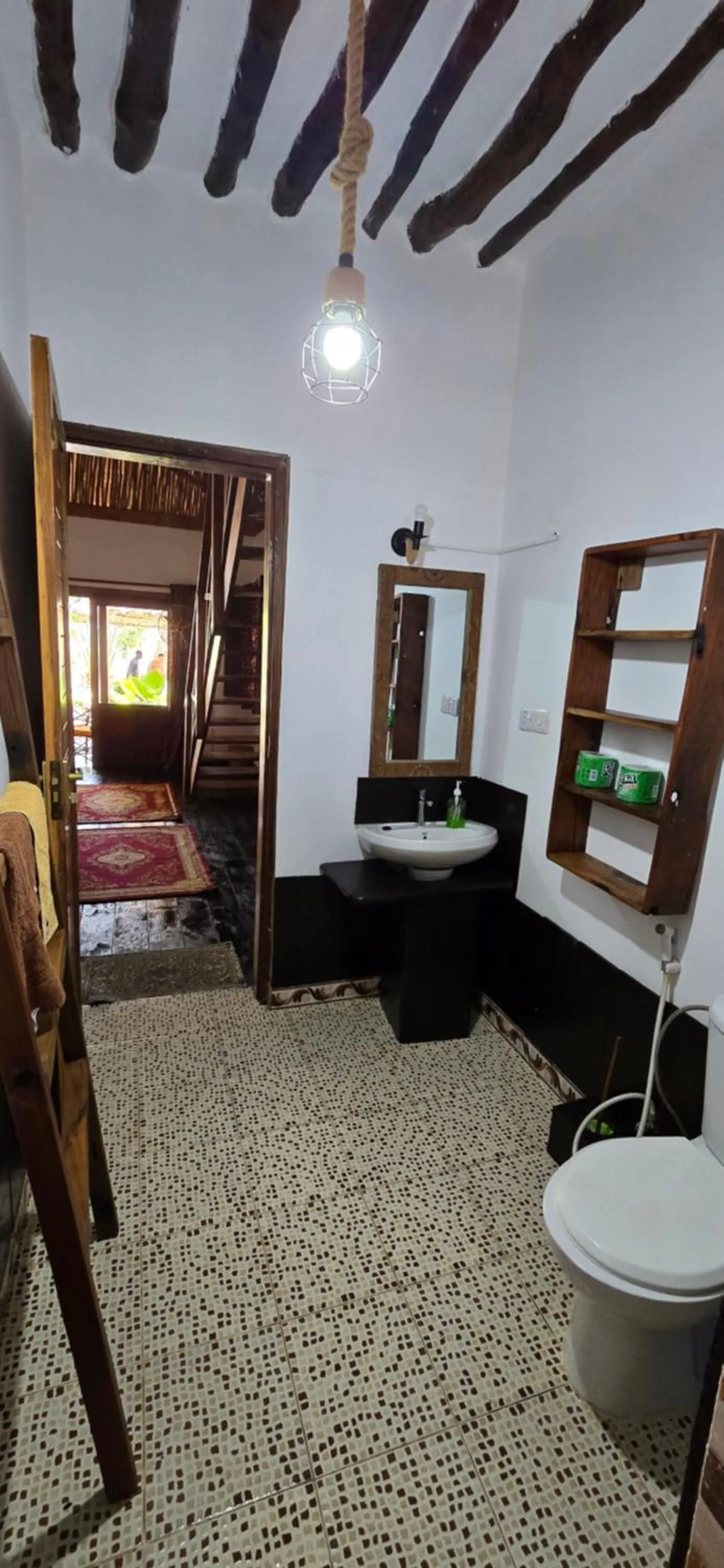 Shower in Salama & Mbuyuni Bungalows