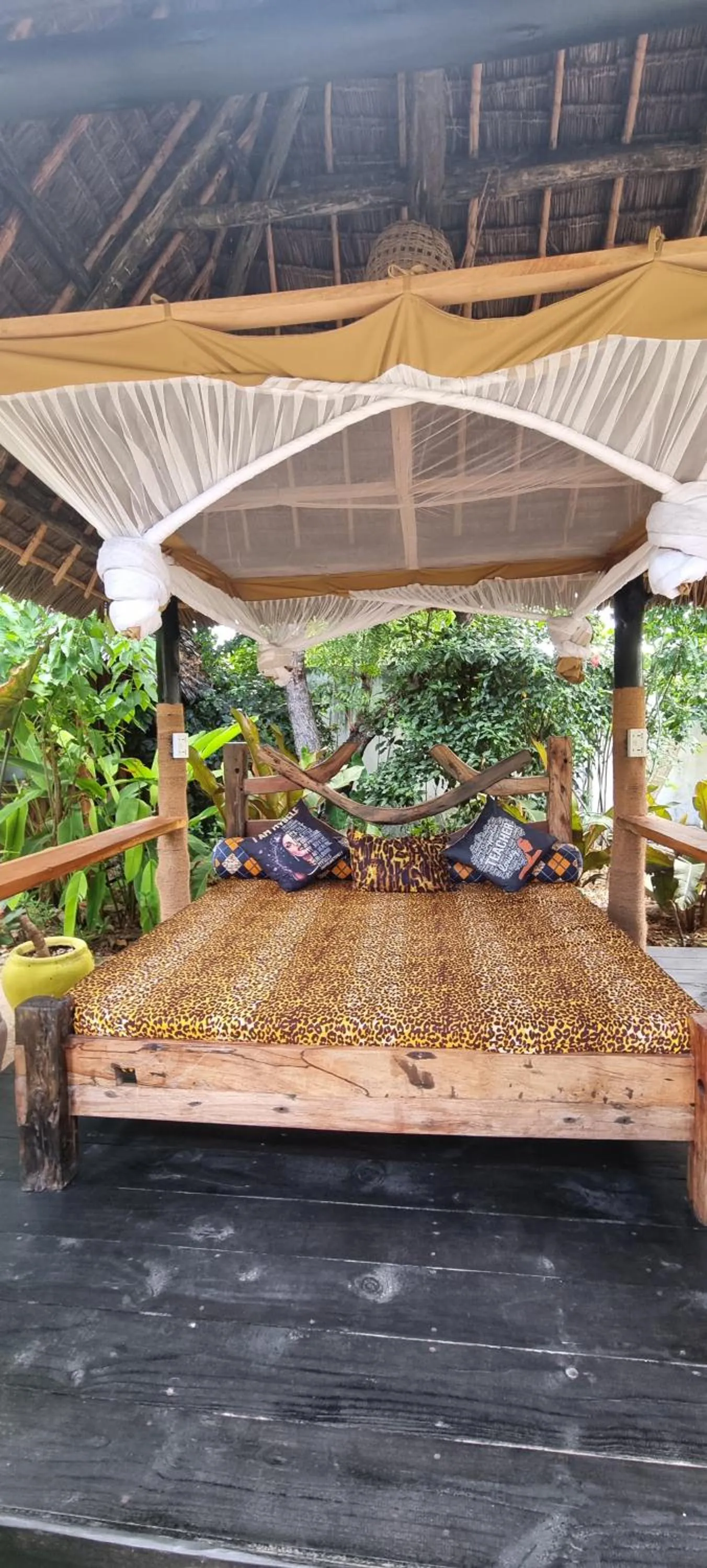 Garden view in Salama & Mbuyuni Bungalows