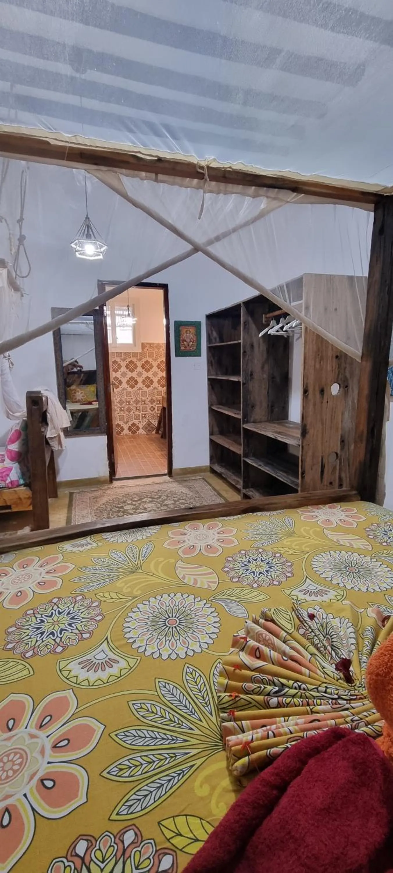 Shower, Bed in Salama & Mbuyuni Bungalows