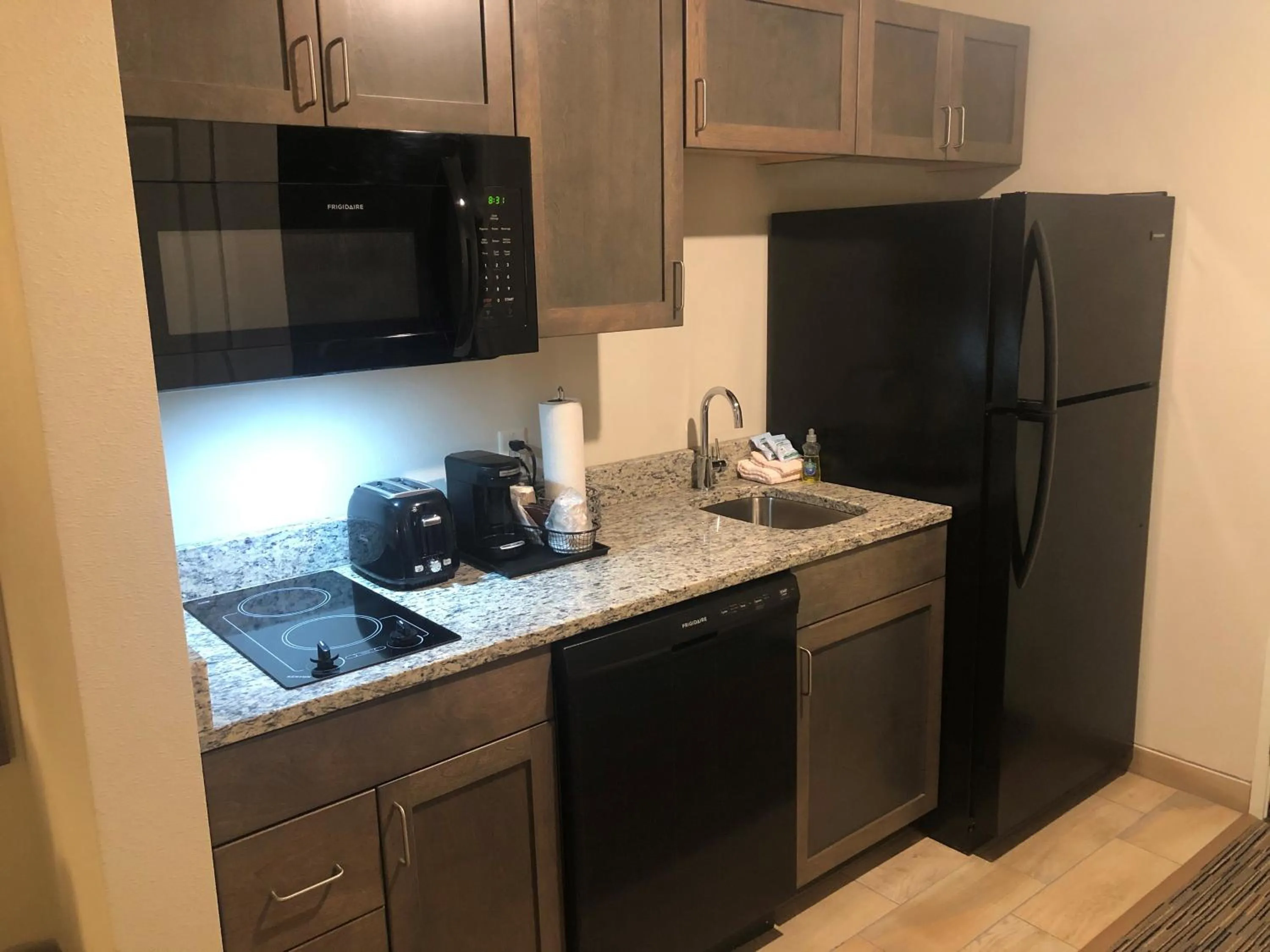 Kitchen or kitchenette in GrandStay Hotel & Suites Rock Valley