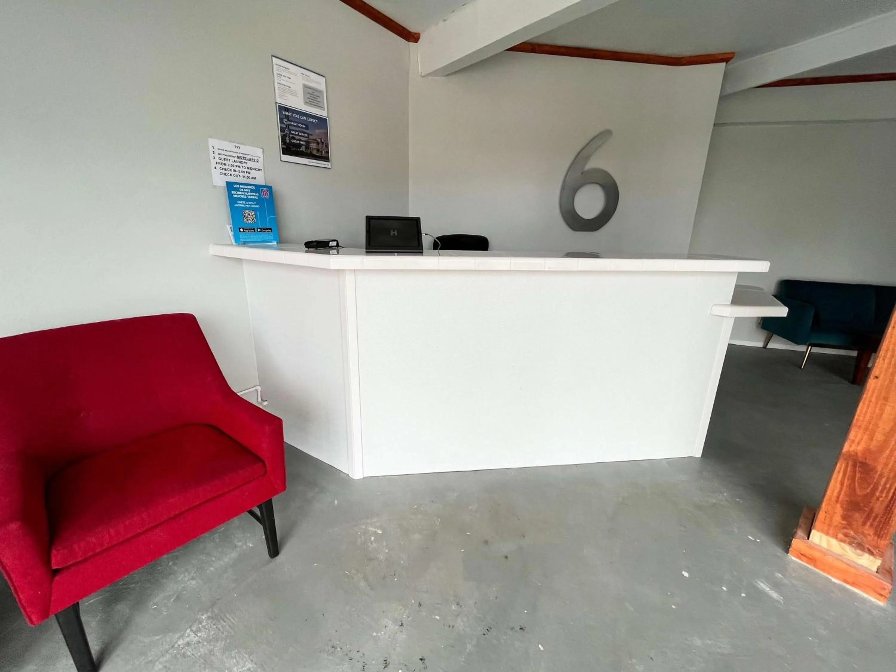 Lobby or reception in Motel 6 Cordele, GA