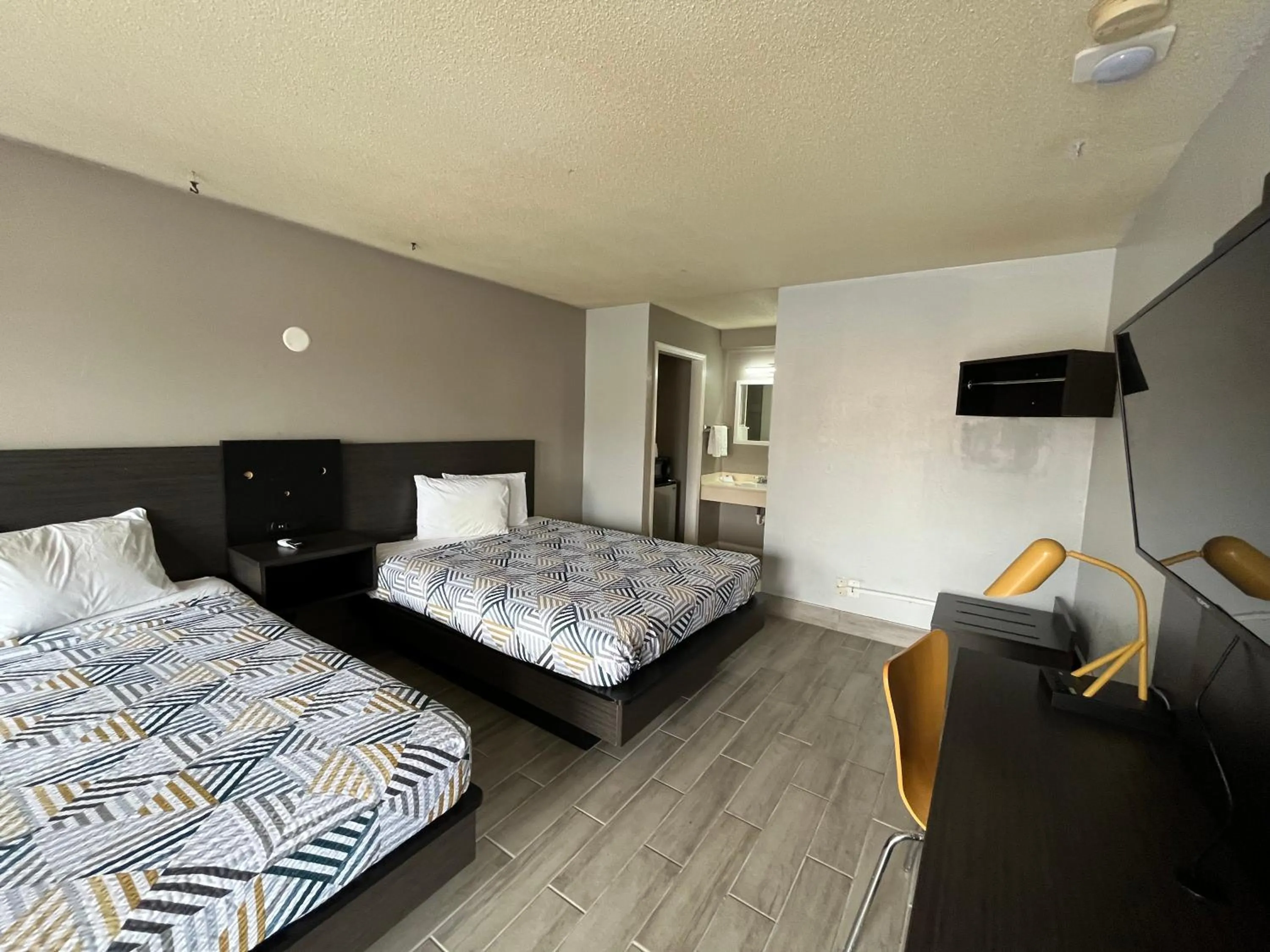 Bed in Motel 6 Cordele, GA