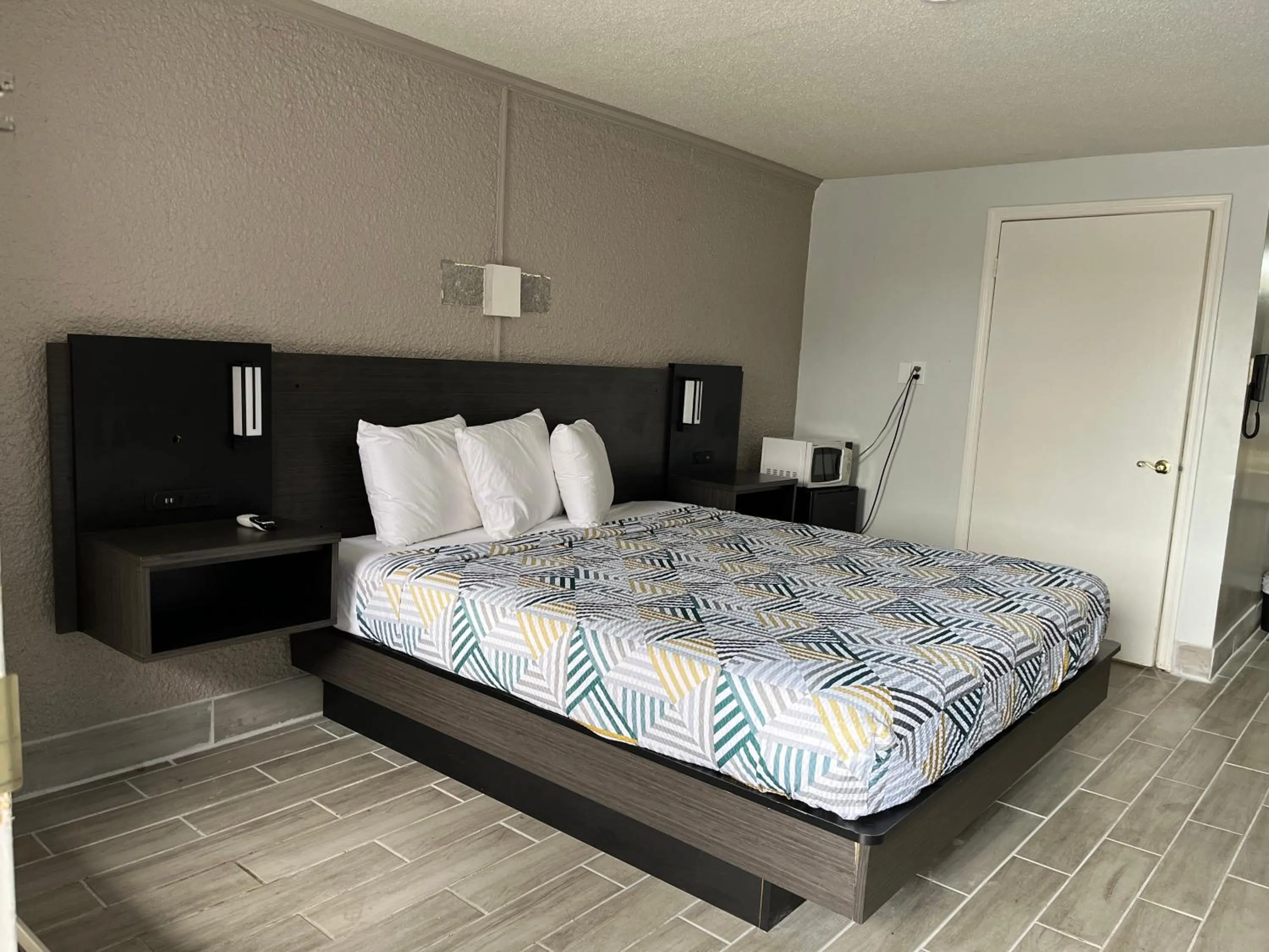 Bedroom, Bed in Motel 6 Cordele, GA