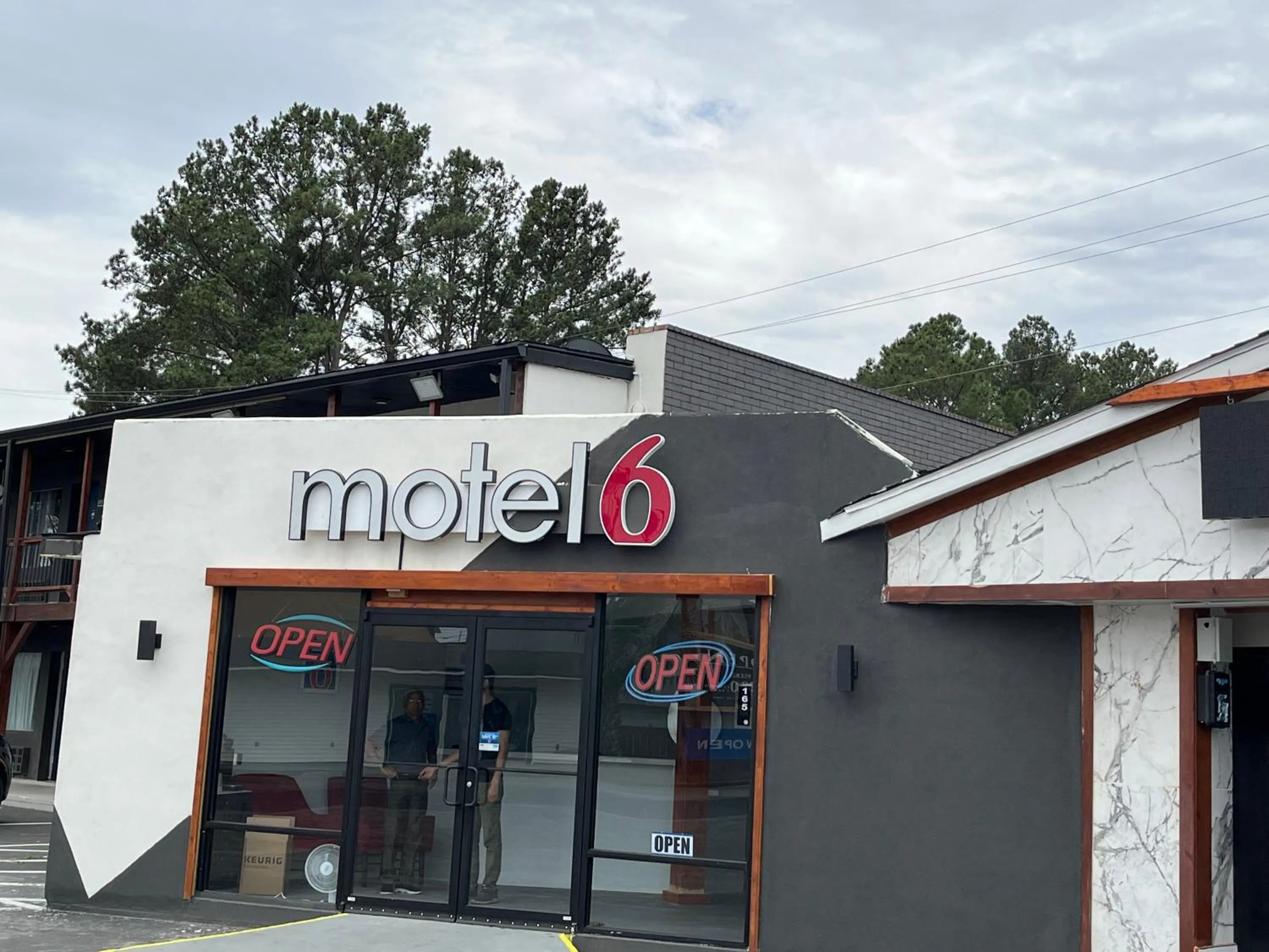 Property building in Motel 6 Cordele, GA