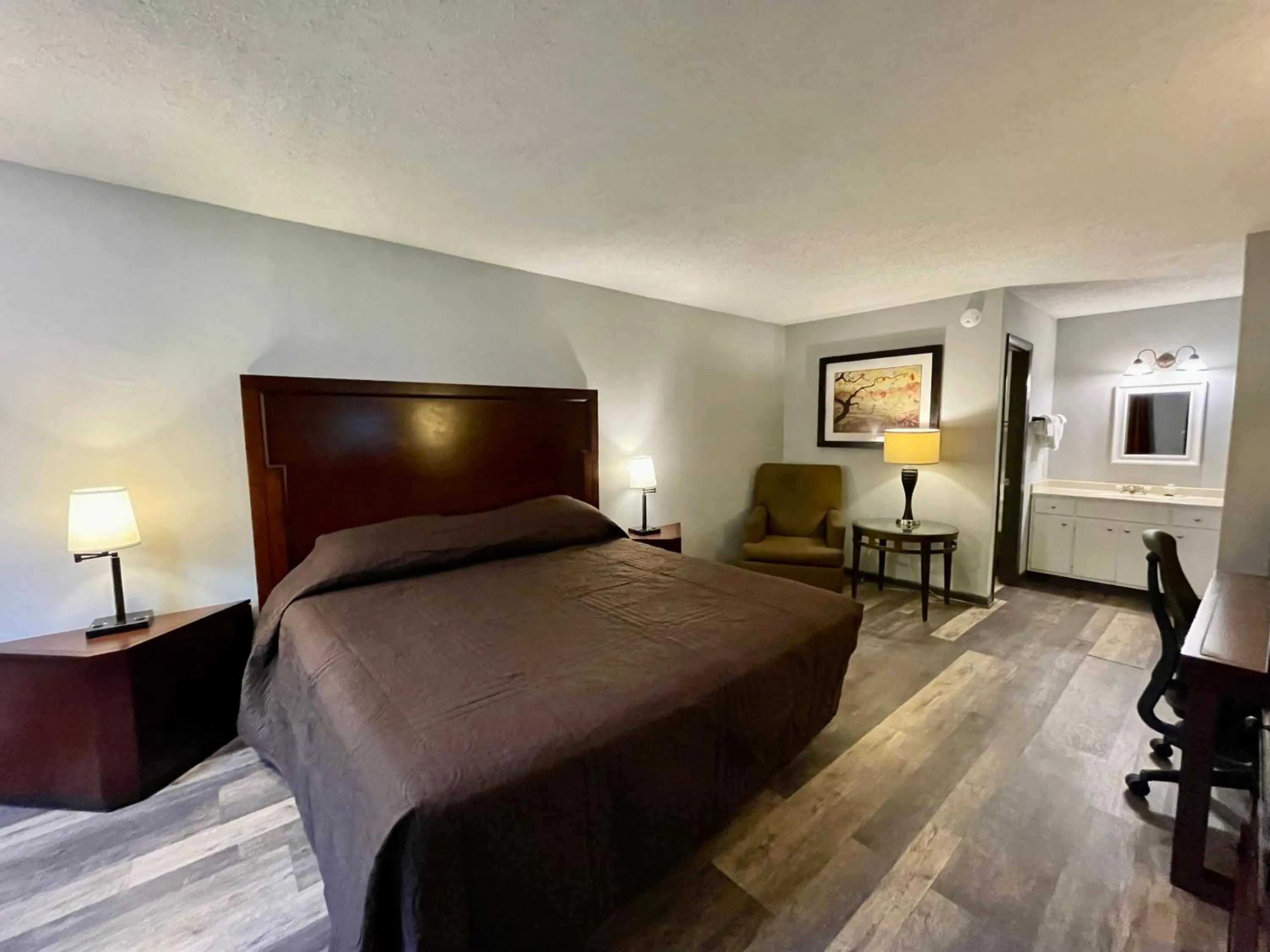 Bed in Alpine Village Inn