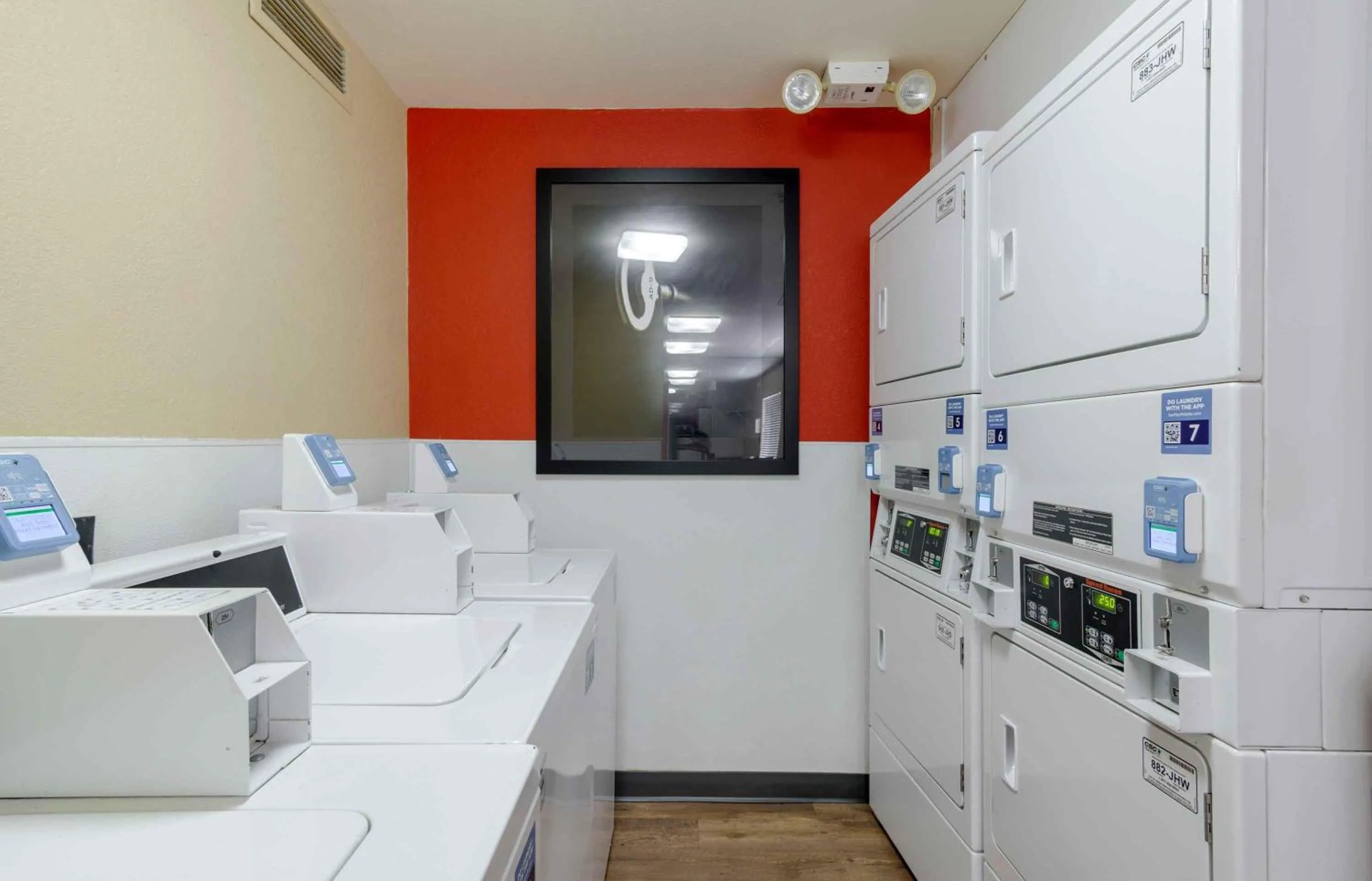 Property building in Extended Stay America Select Suites - Atlanta - Buckhead