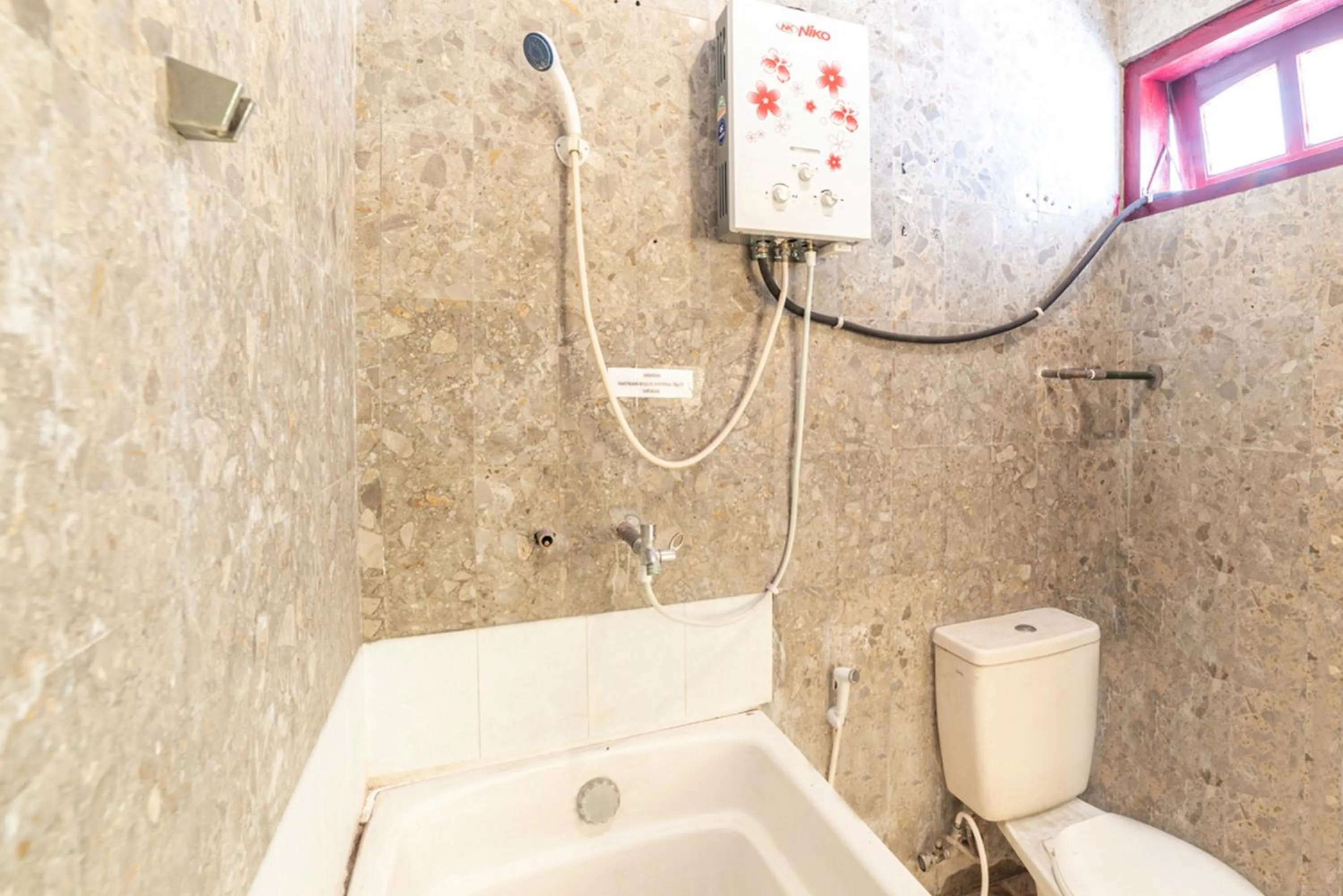 RedDoorz Syariah near Balai Kota Batu