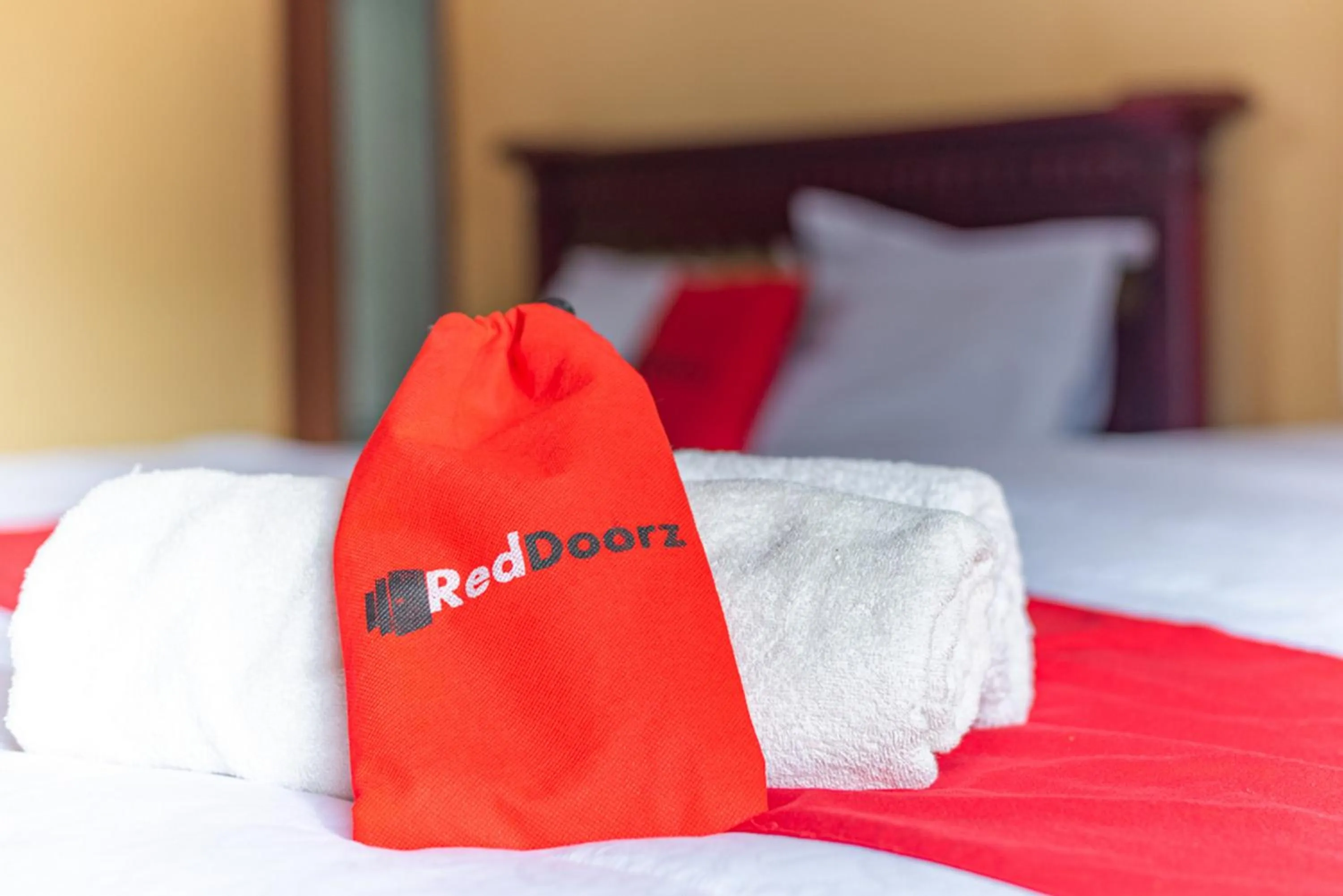 Bed in RedDoorz Syariah near Balai Kota Batu