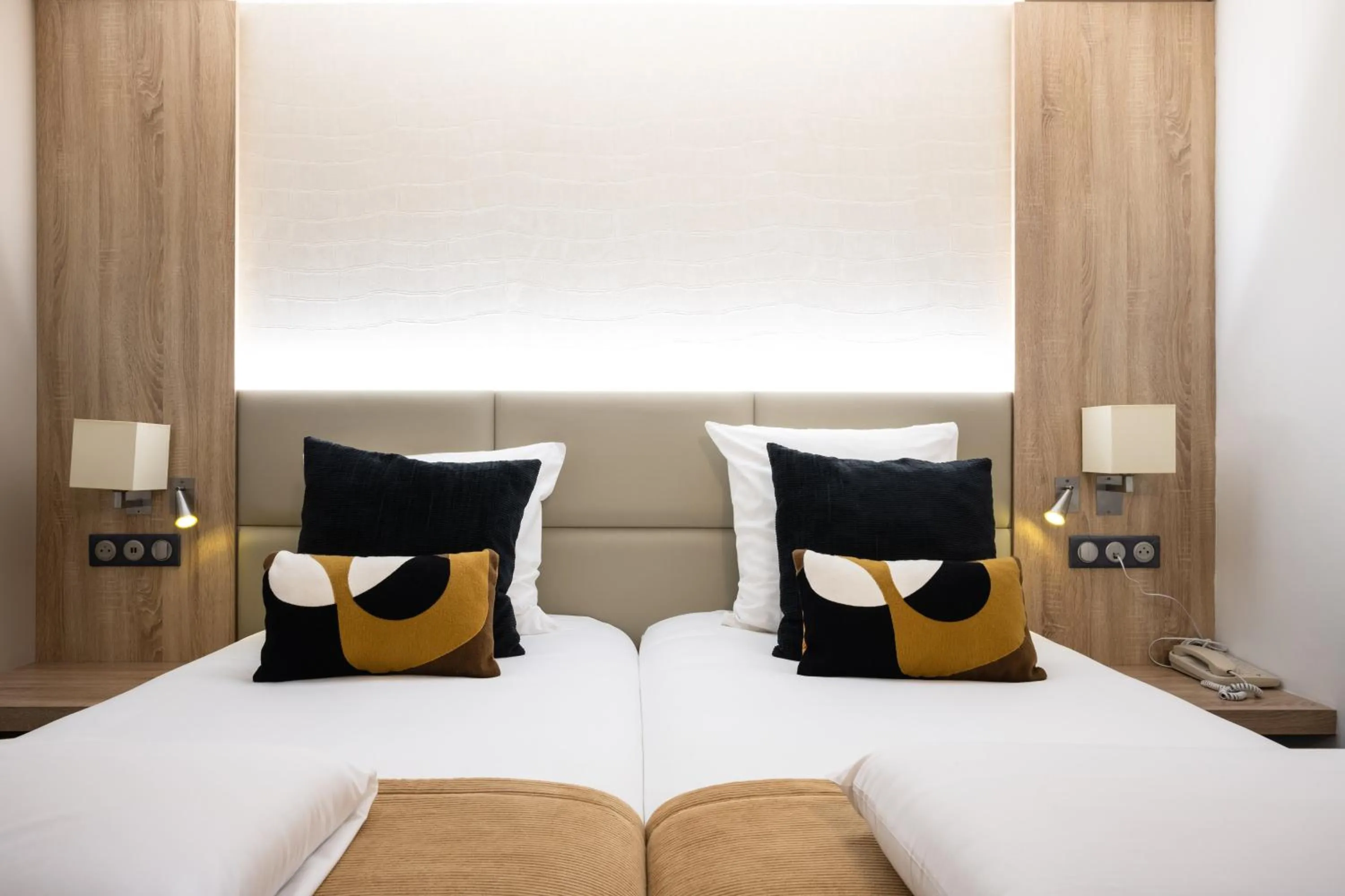 Bed in Kyriad Beaune