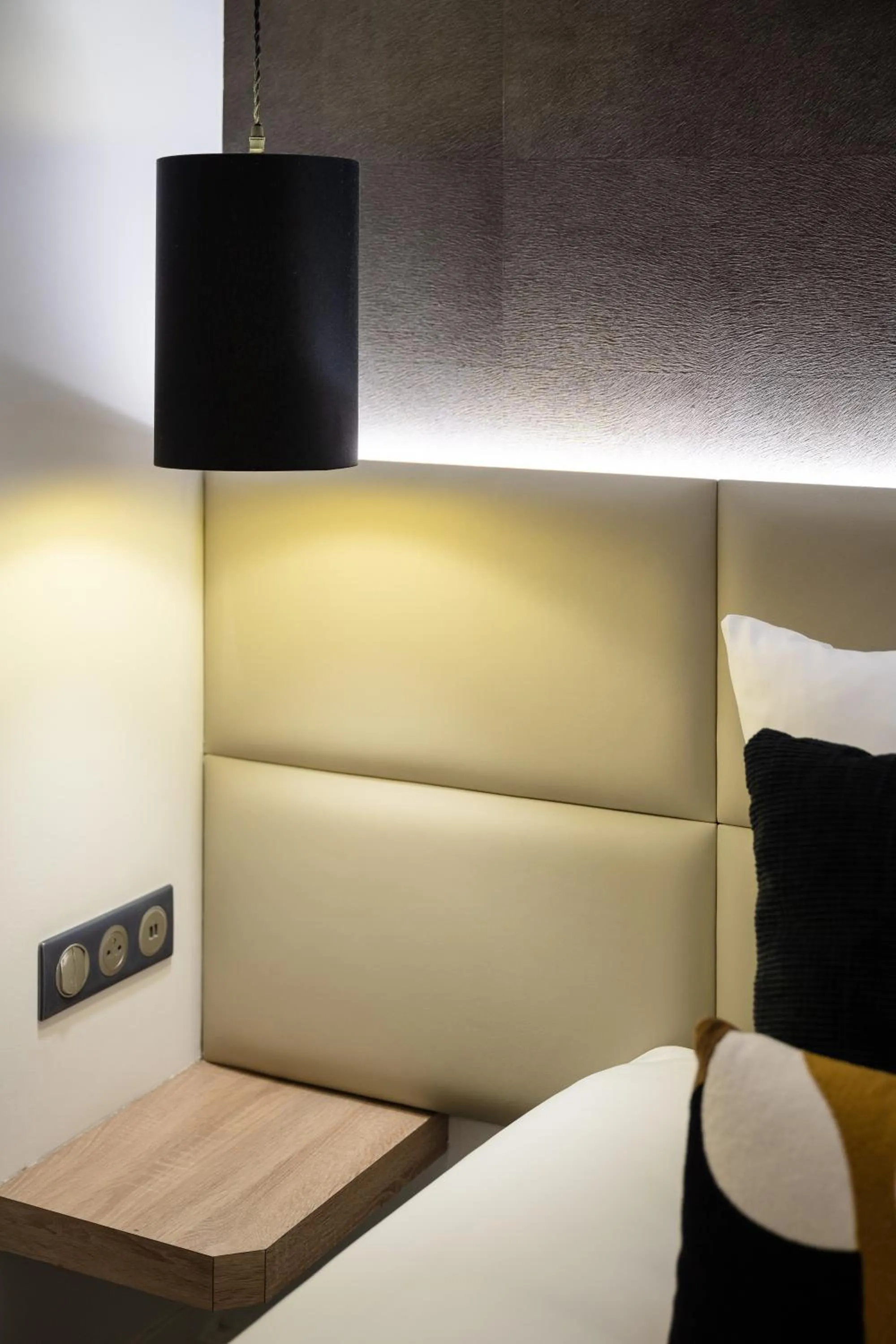 Bedroom, Bed in Kyriad Beaune