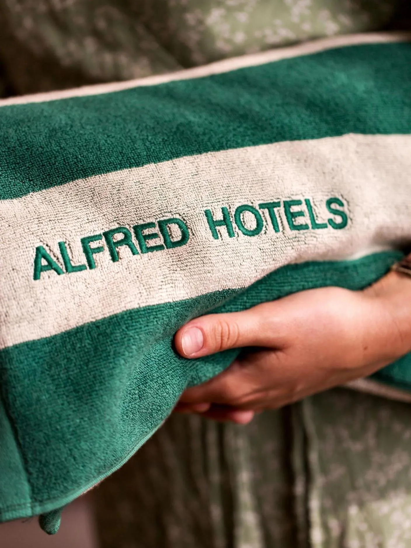 towels in Alfred Hotels Monaco - Hôtel rénové